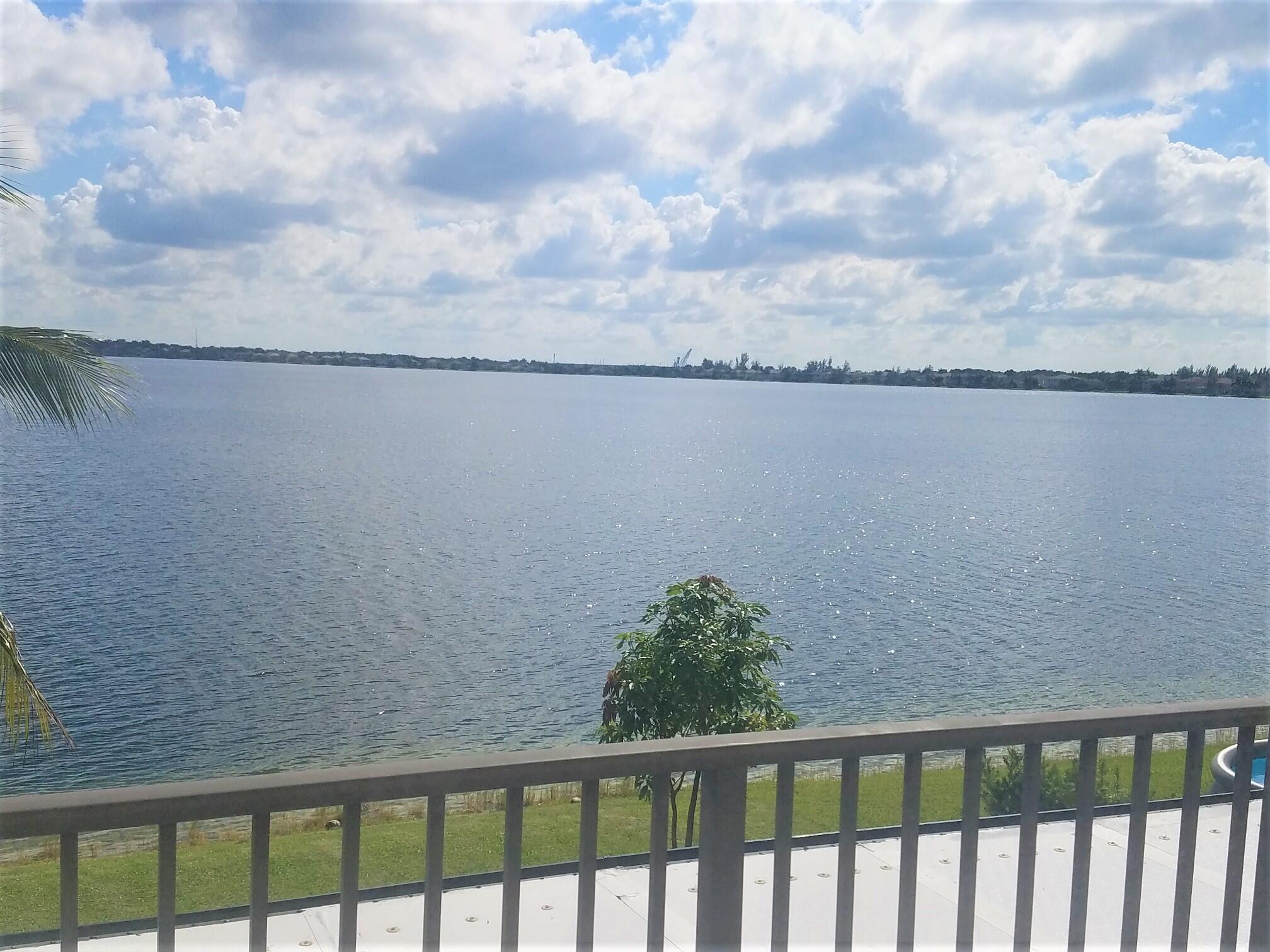 4827 SW 183RD, Miramar FL 33029