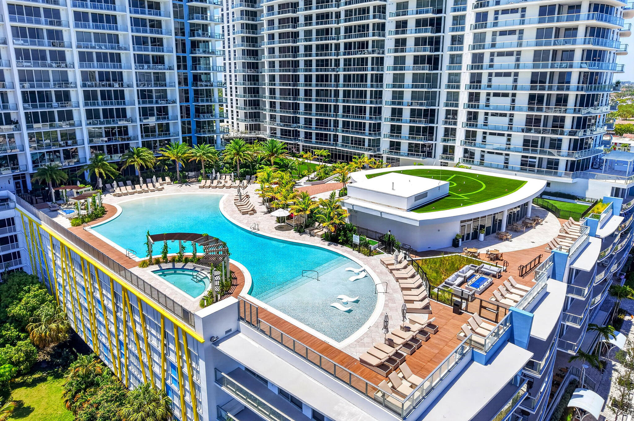 220 Lake Shore #1708, Lake Park FL 33403