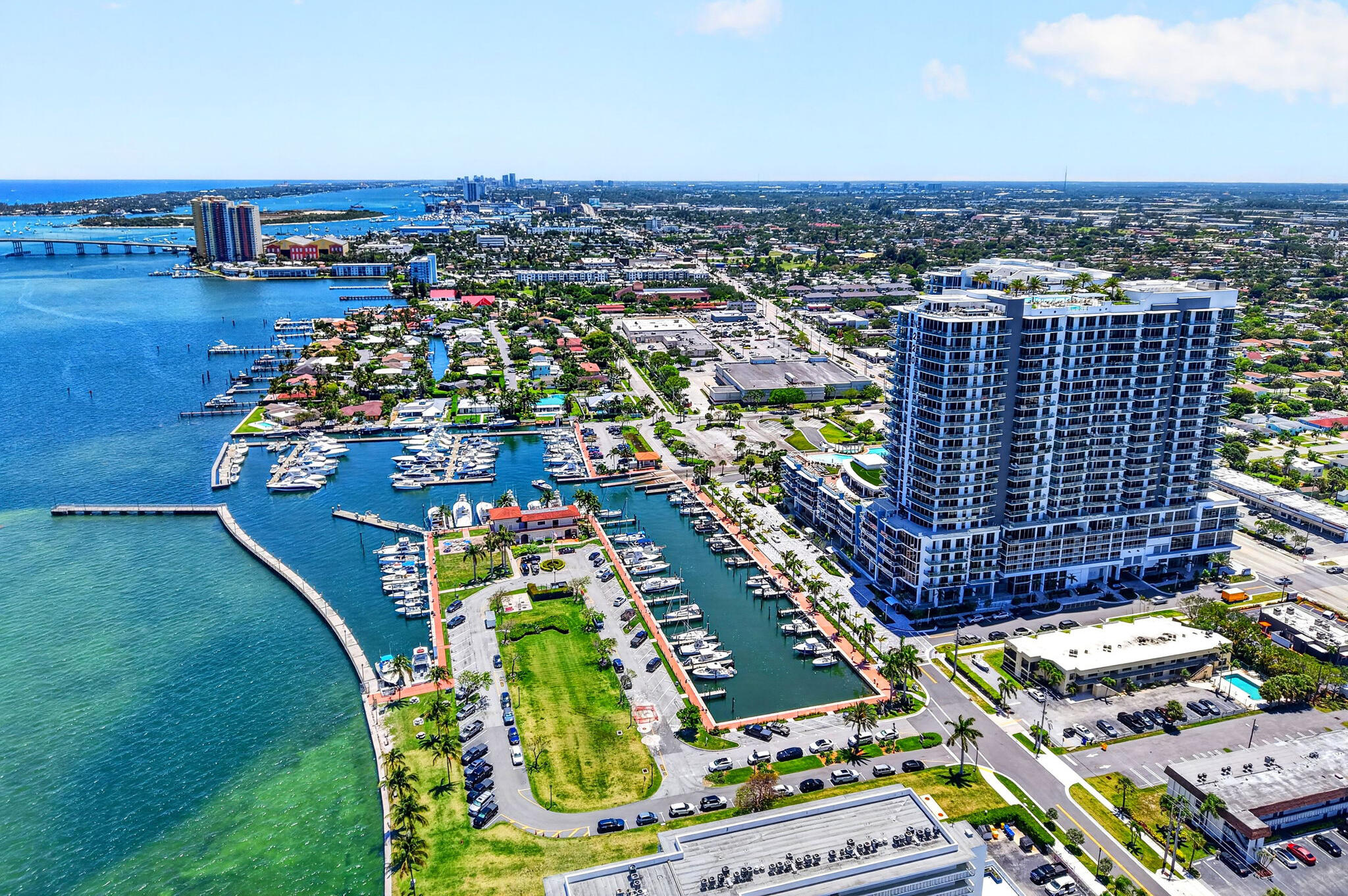 220 Lake Shore #1708, Lake Park FL 33403