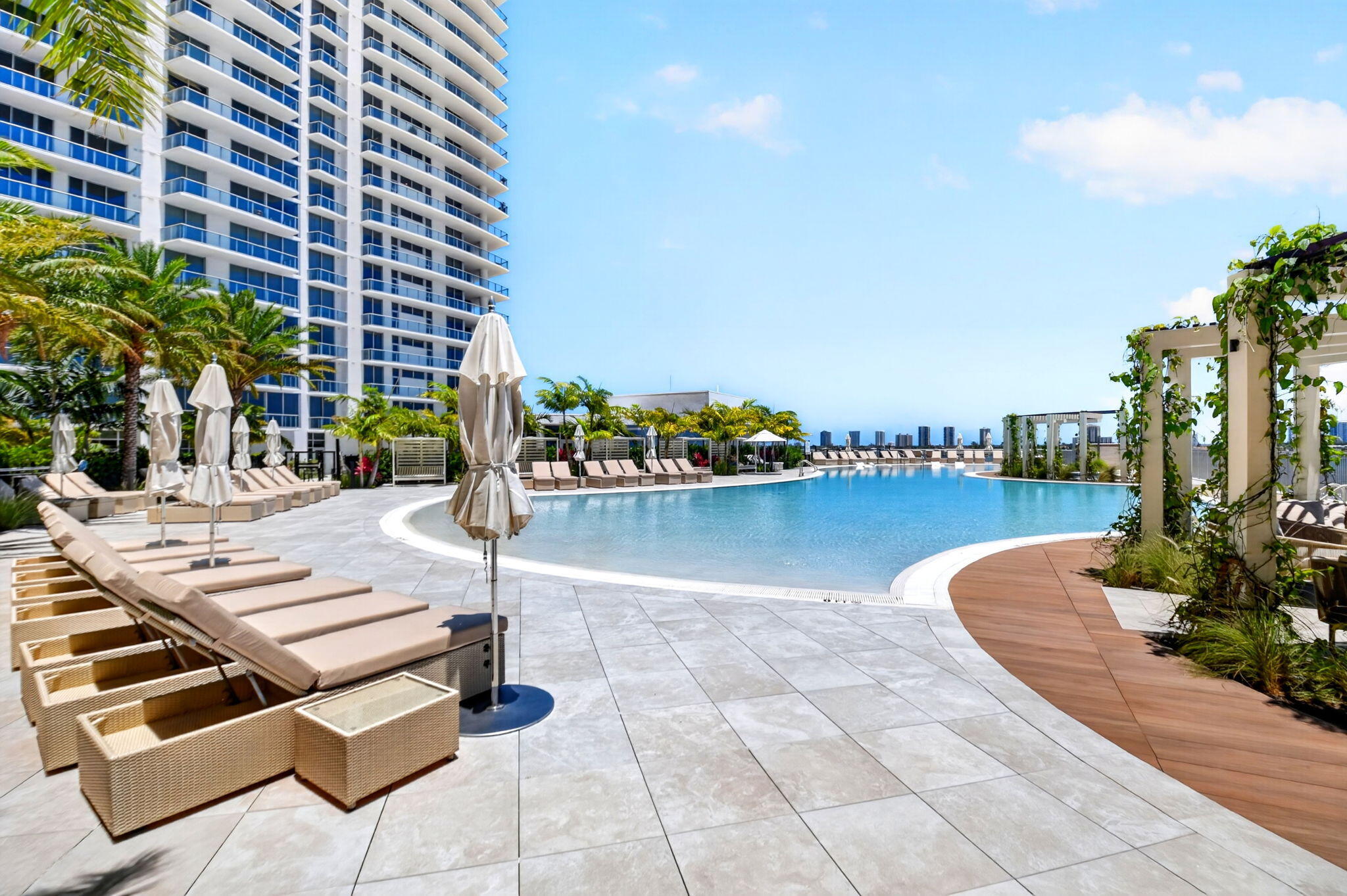 220 Lake Shore #1708, Lake Park FL 33403