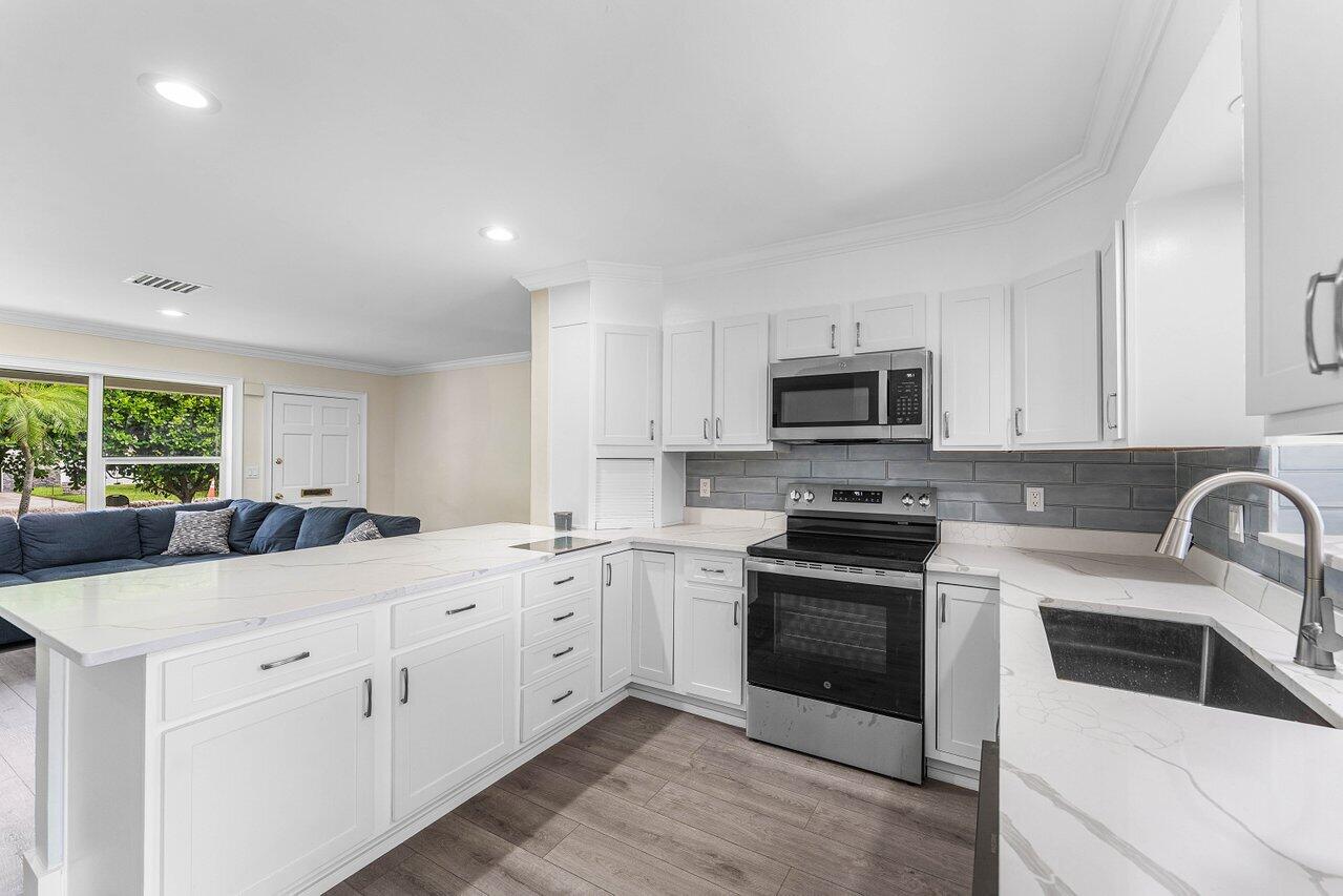 638 Shore, Boynton Beach FL 33435