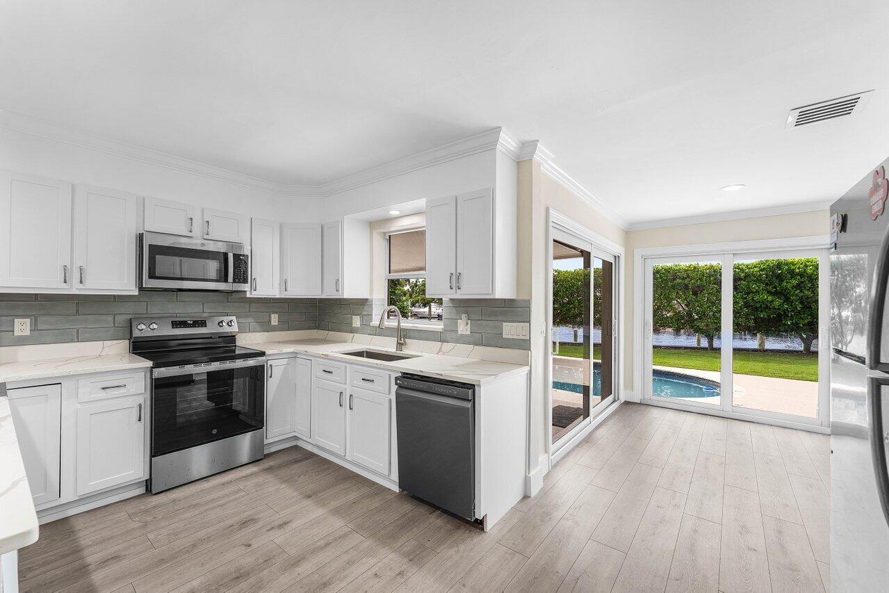 638 Shore, Boynton Beach FL 33435