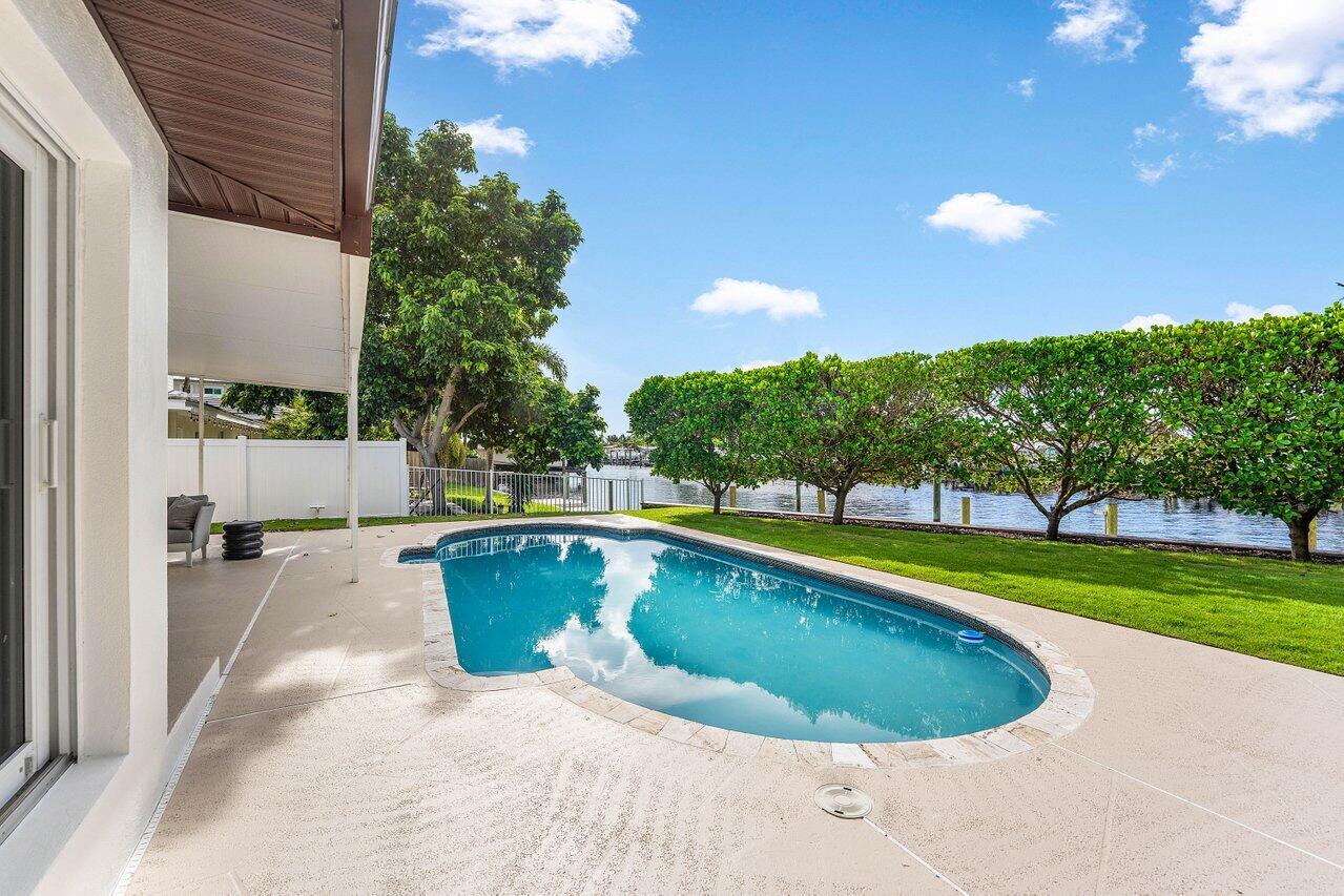 638 Shore, Boynton Beach FL 33435