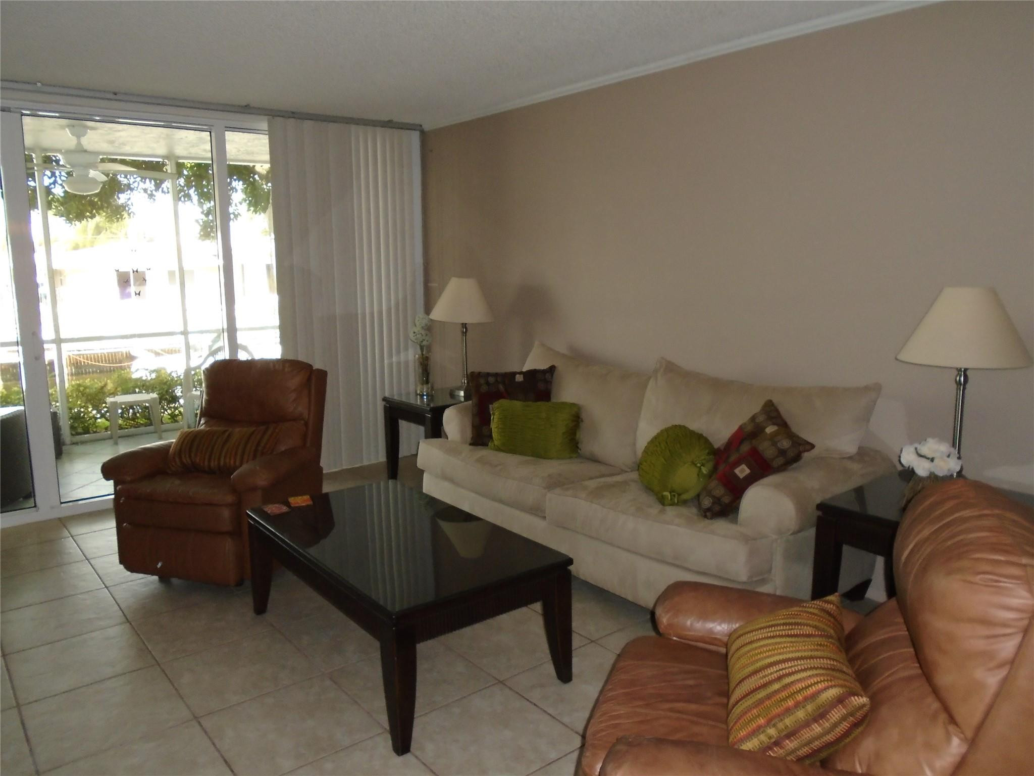 3165 NE 48TH #110, Lighthouse Point FL 33064
