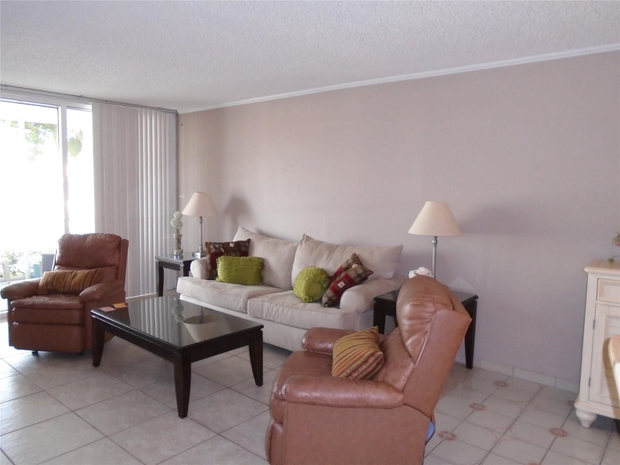 3165 NE 48TH #110, Lighthouse Point FL 33064