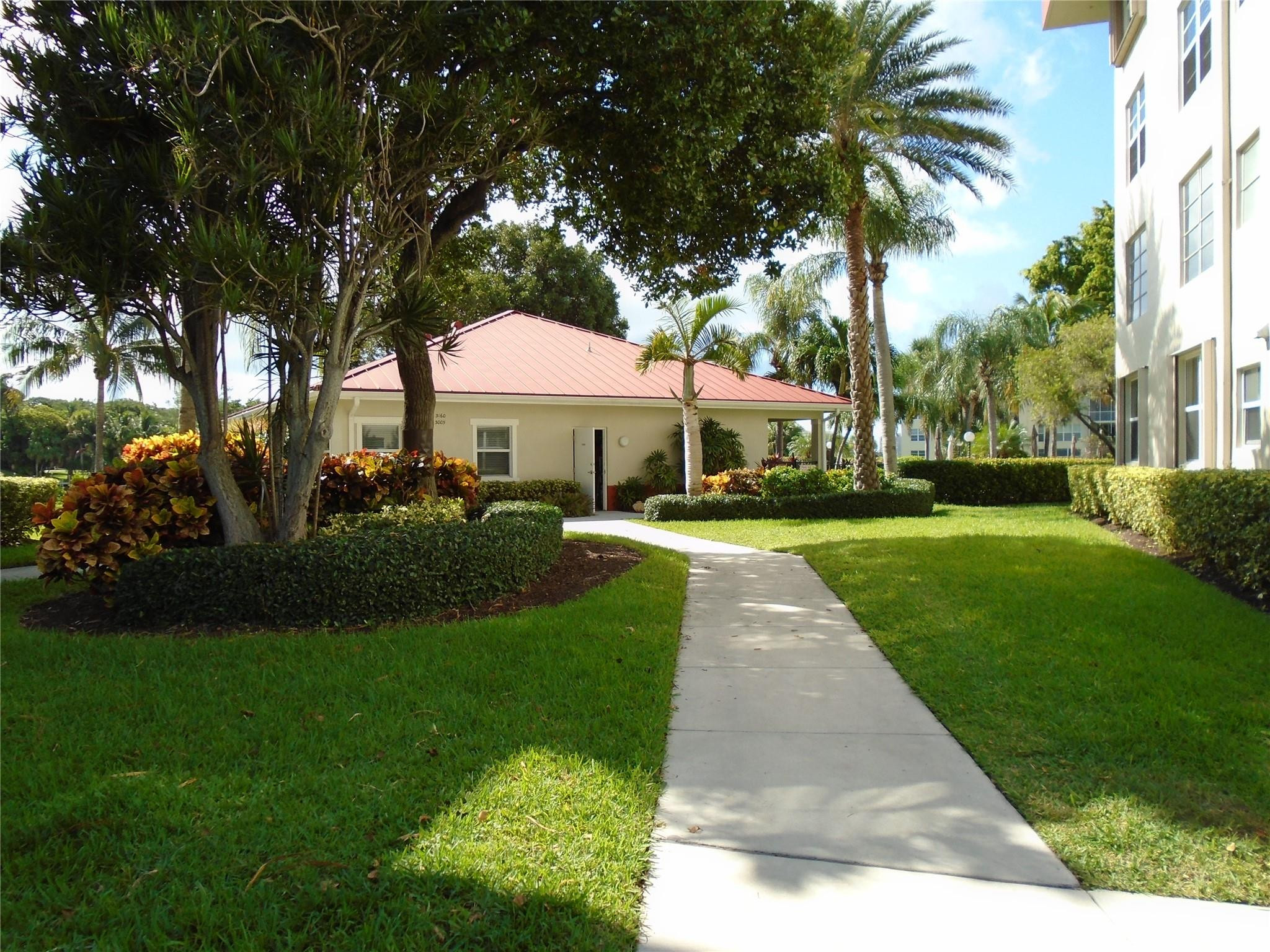 3165 NE 48TH #110, Lighthouse Point FL 33064