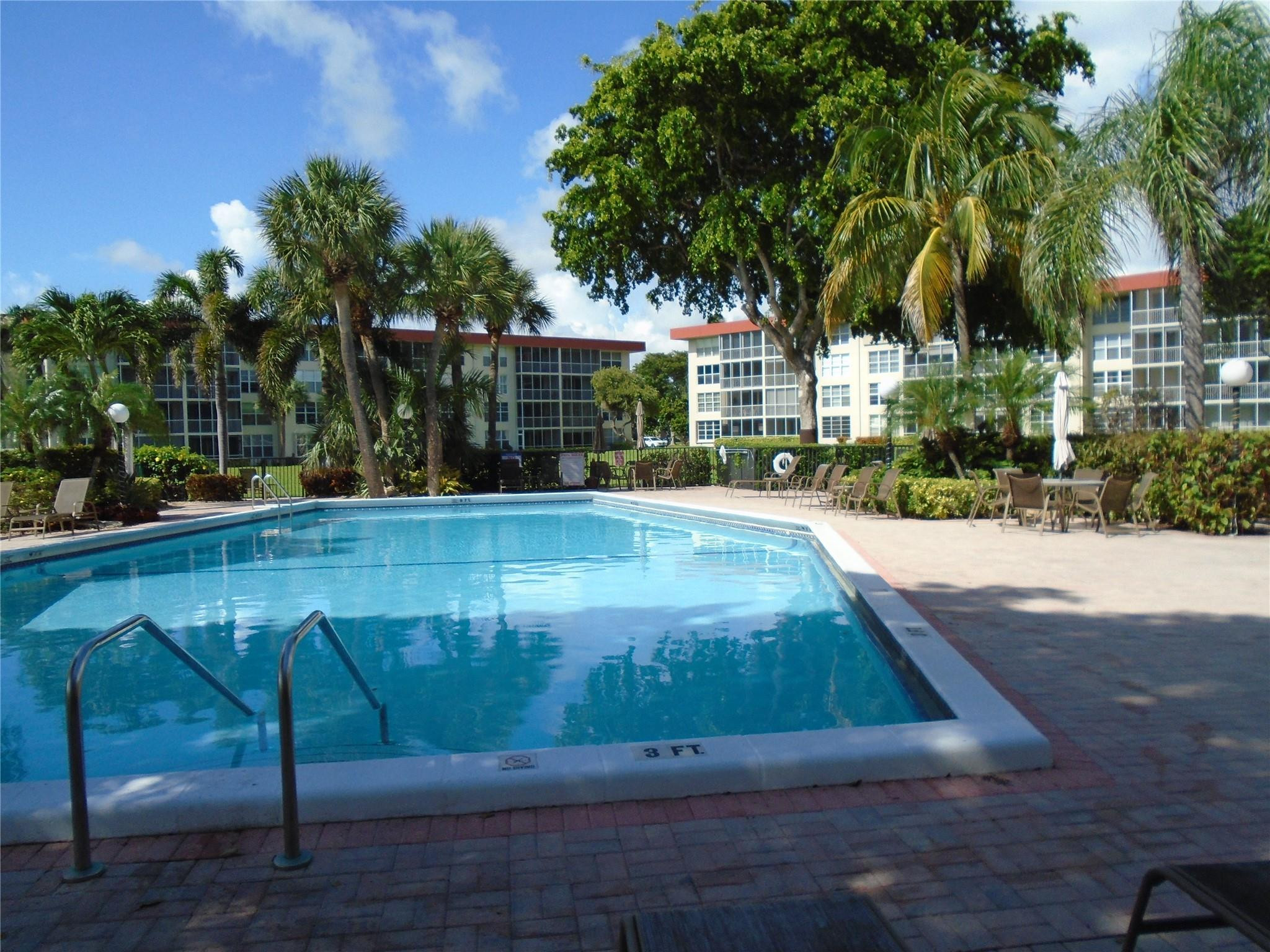 3165 NE 48TH #110, Lighthouse Point FL 33064