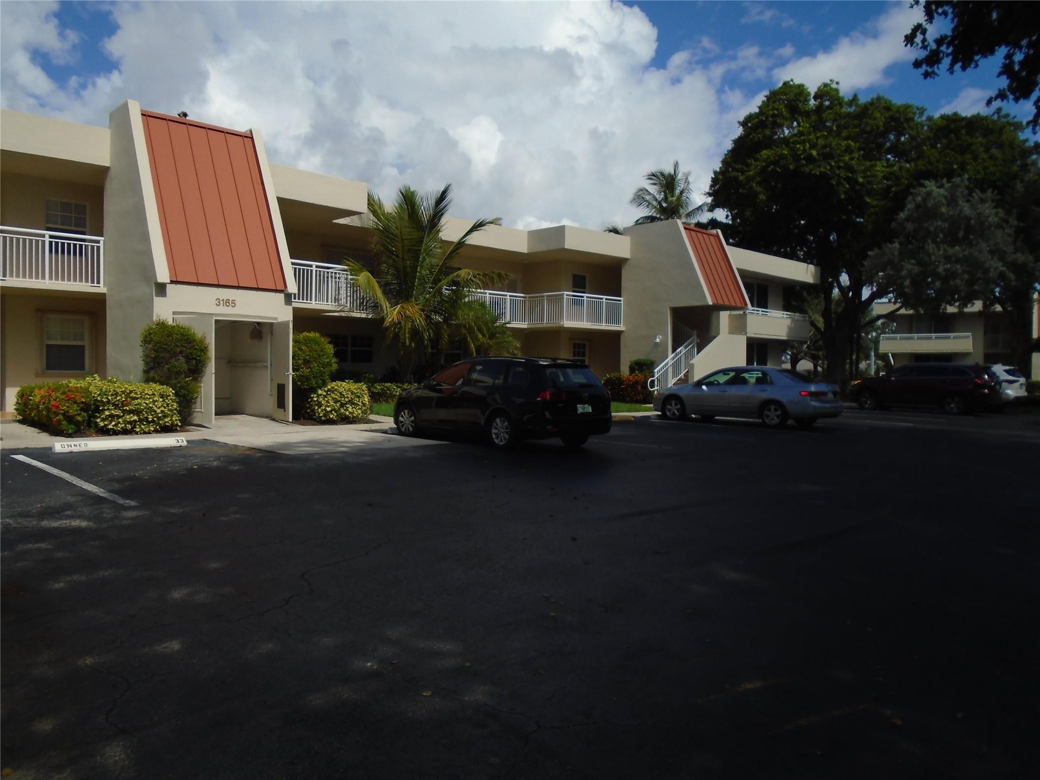 3165 NE 48TH #110, Lighthouse Point FL 33064