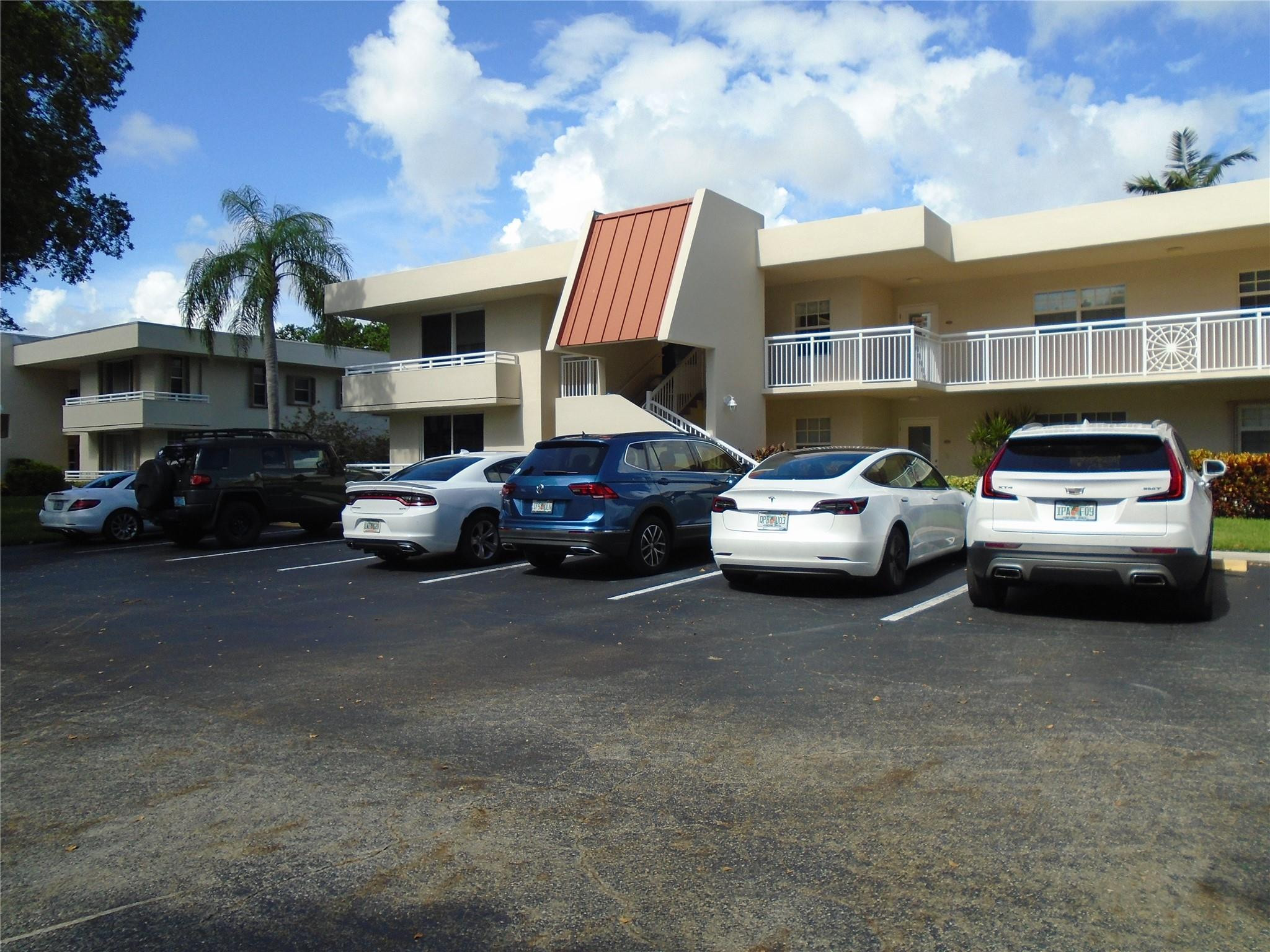 3165 NE 48TH #110, Lighthouse Point FL 33064