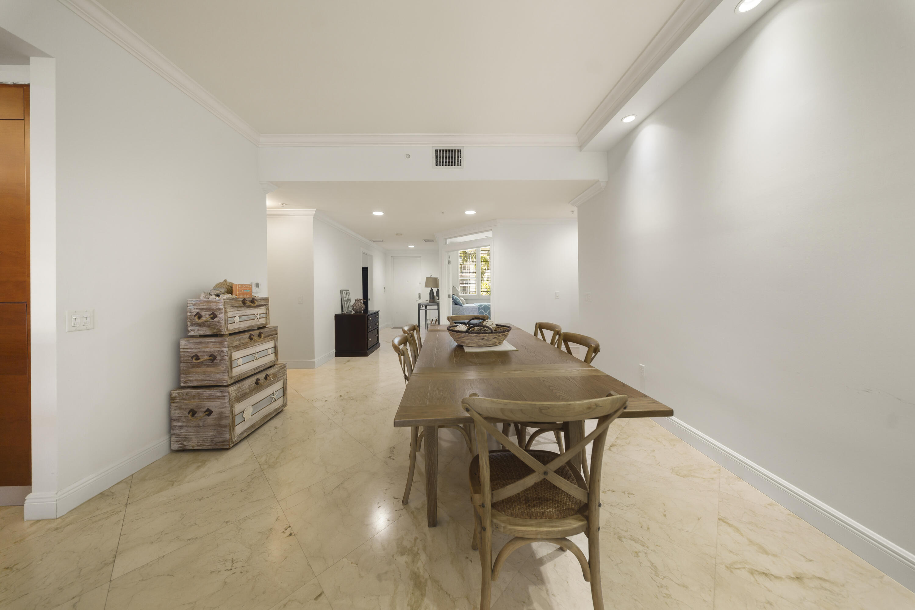 701 SE 21ST #302, Deerfield Beach FL 33441