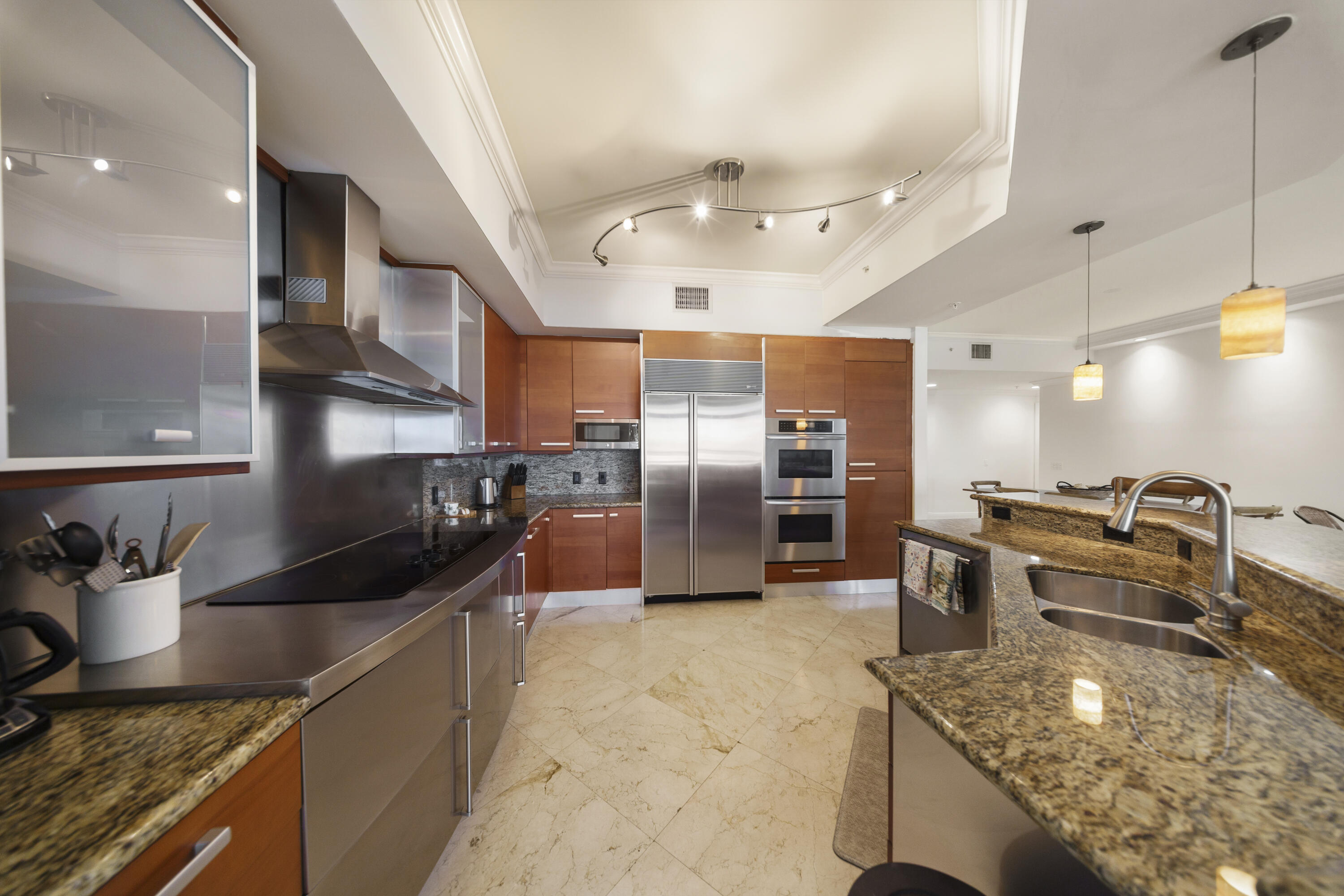 701 SE 21ST #302, Deerfield Beach FL 33441