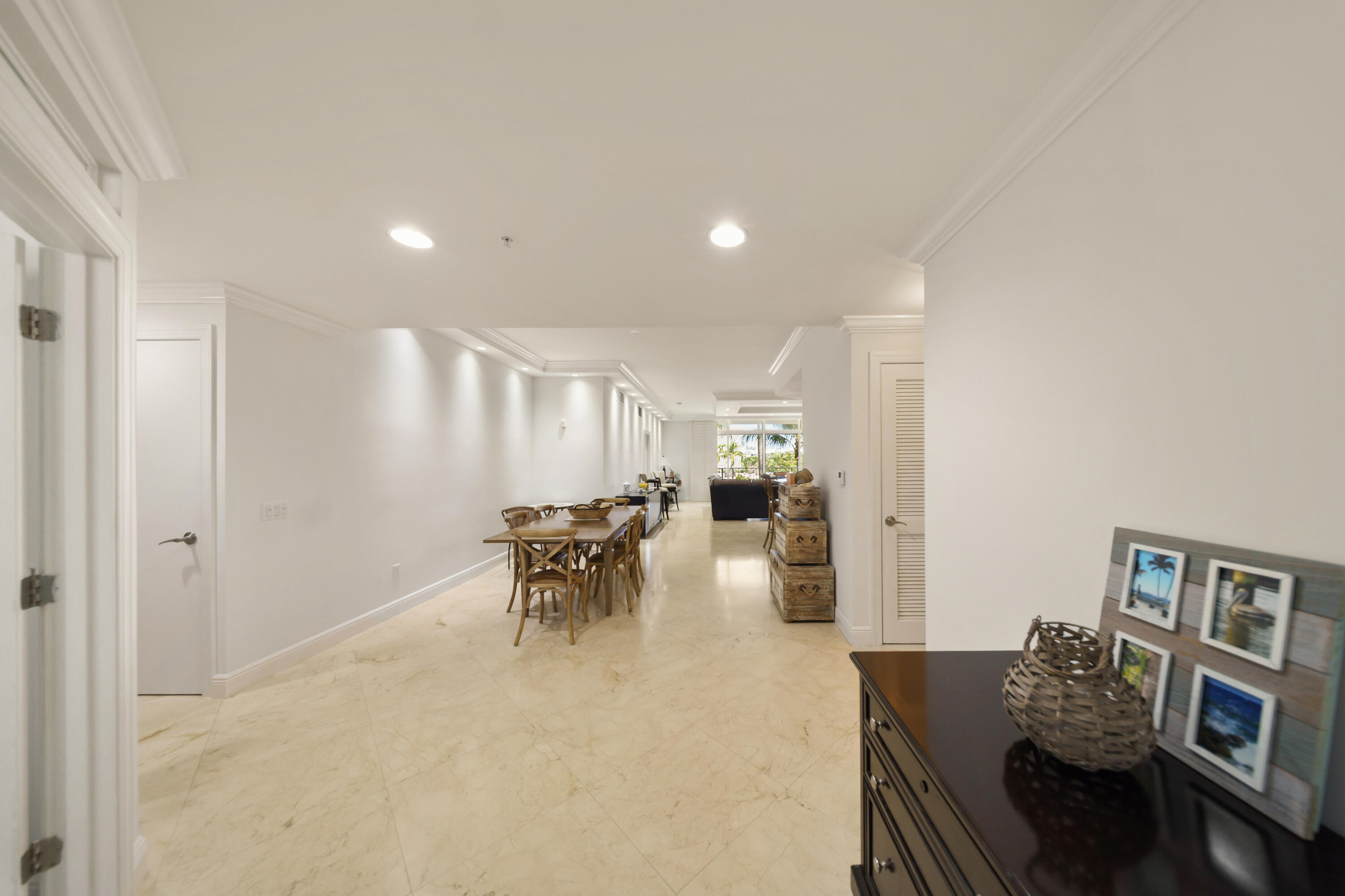 701 SE 21ST #302, Deerfield Beach FL 33441