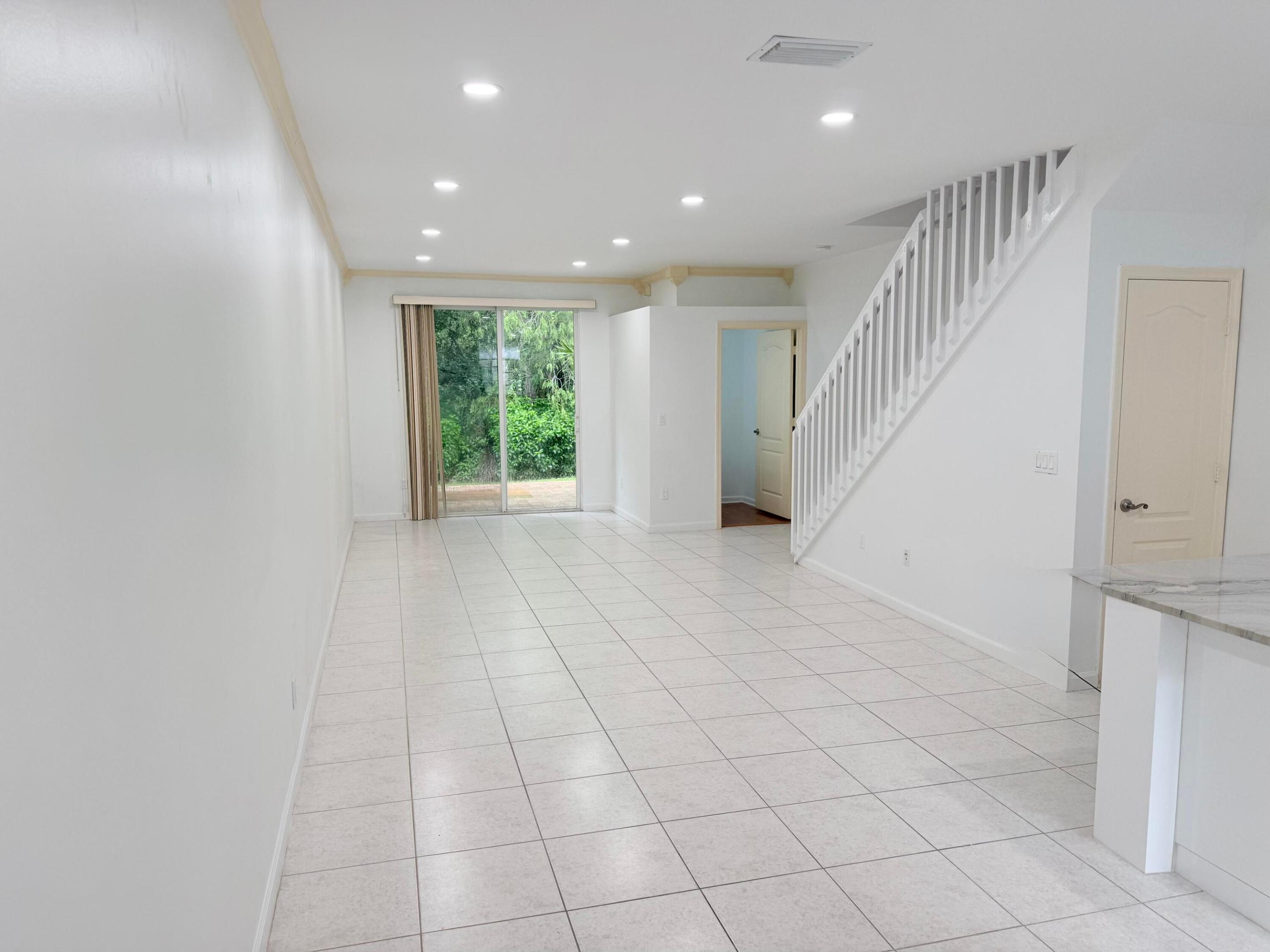 5738 NW 48TH, Coconut Creek FL 33073