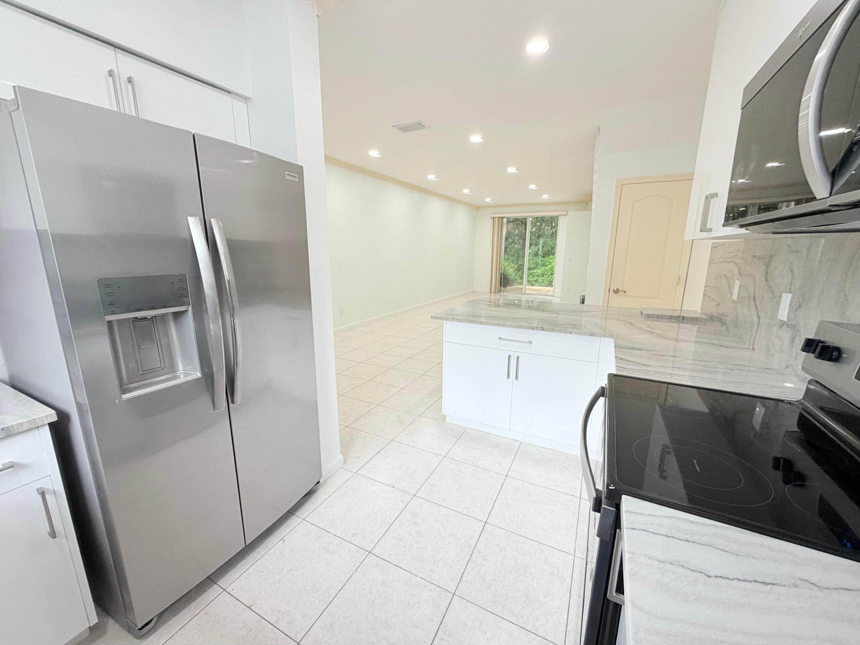5738 NW 48TH, Coconut Creek FL 33073