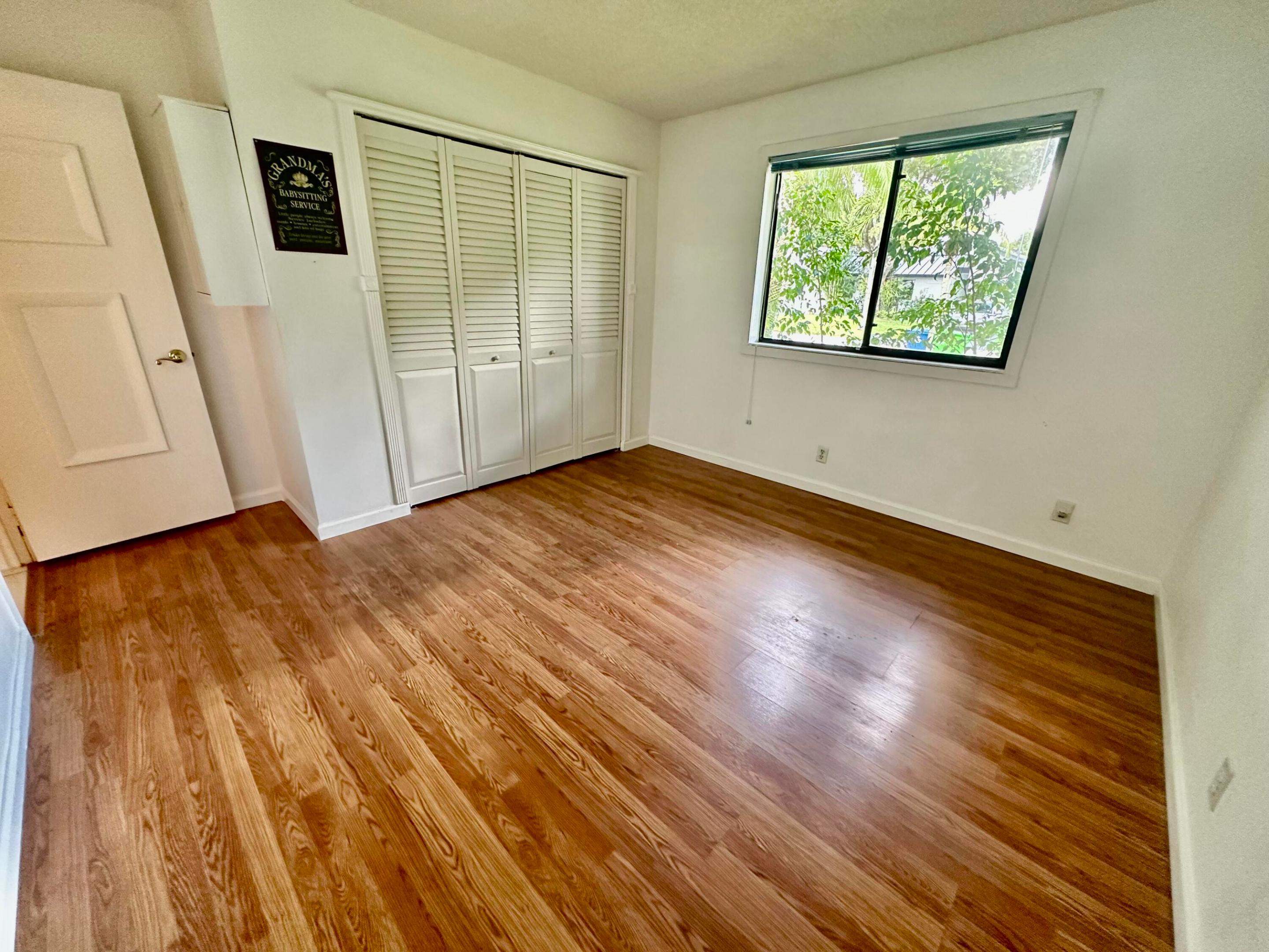 305 Lakeside, Sunrise FL 33326