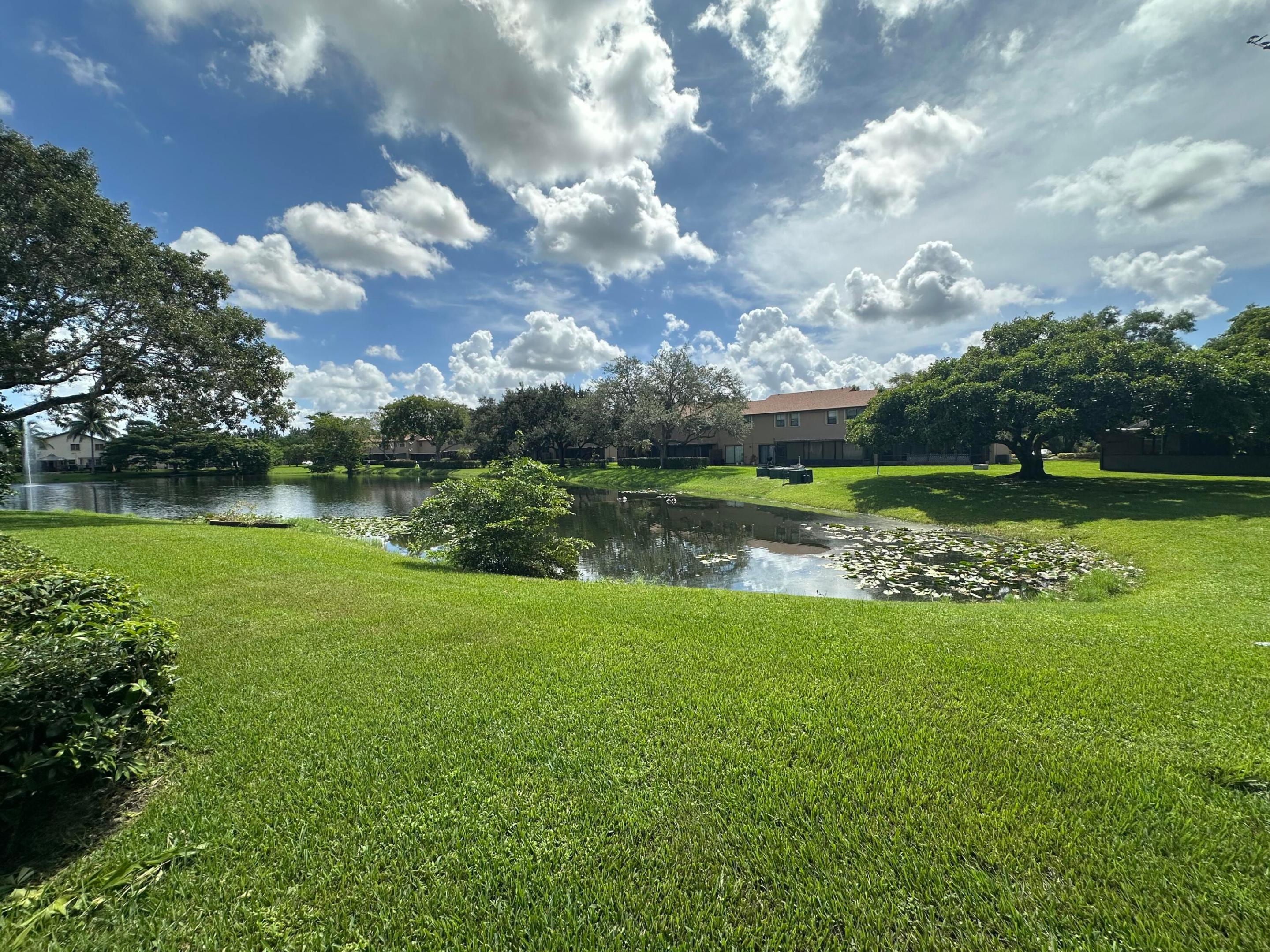 305 Lakeside, Sunrise FL 33326