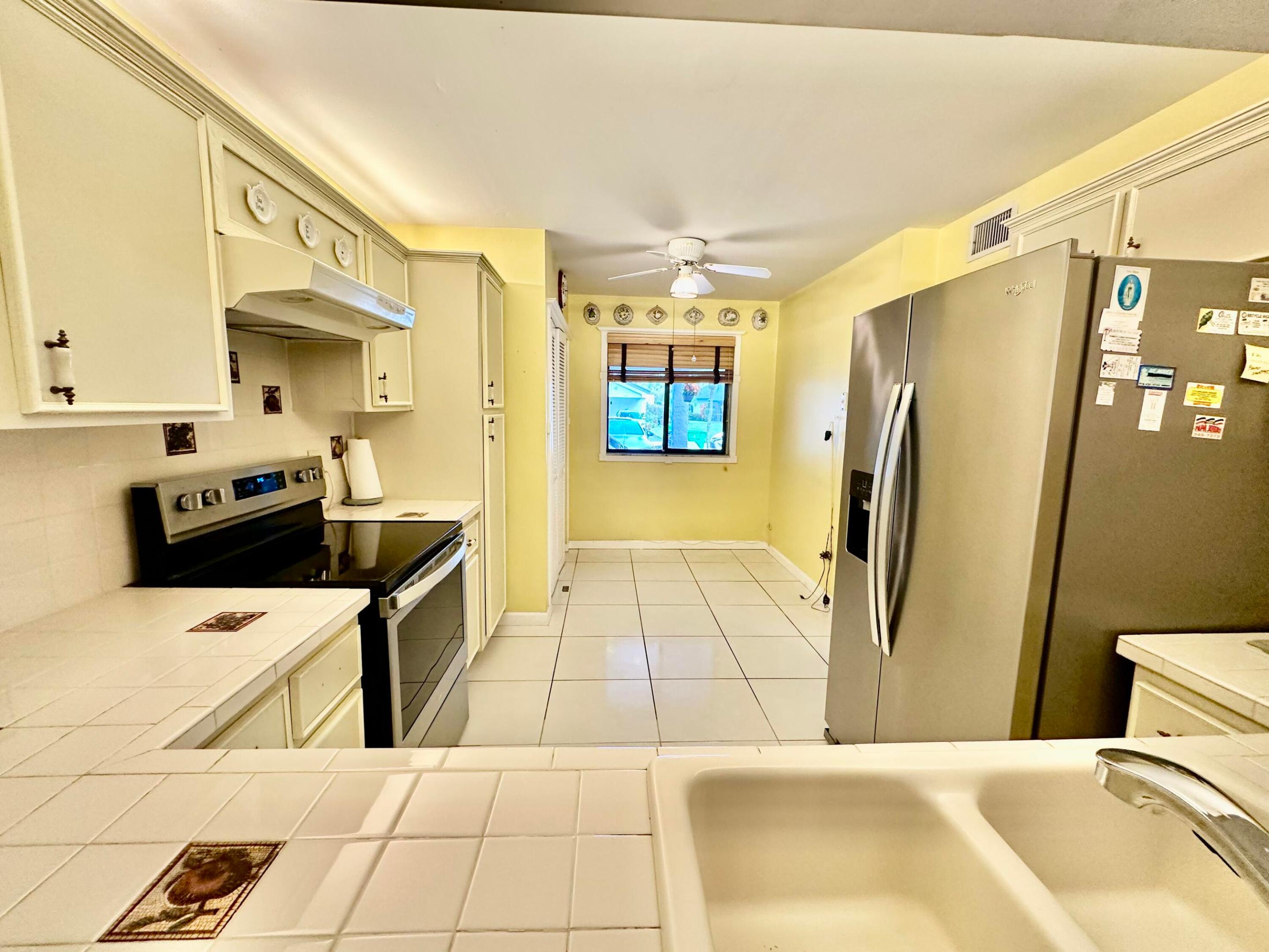 305 Lakeside, Sunrise FL 33326