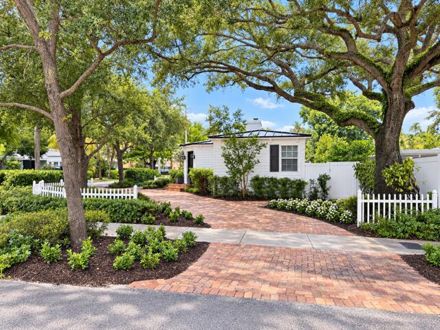 104 NE 17TH, Fort Lauderdale FL 33301