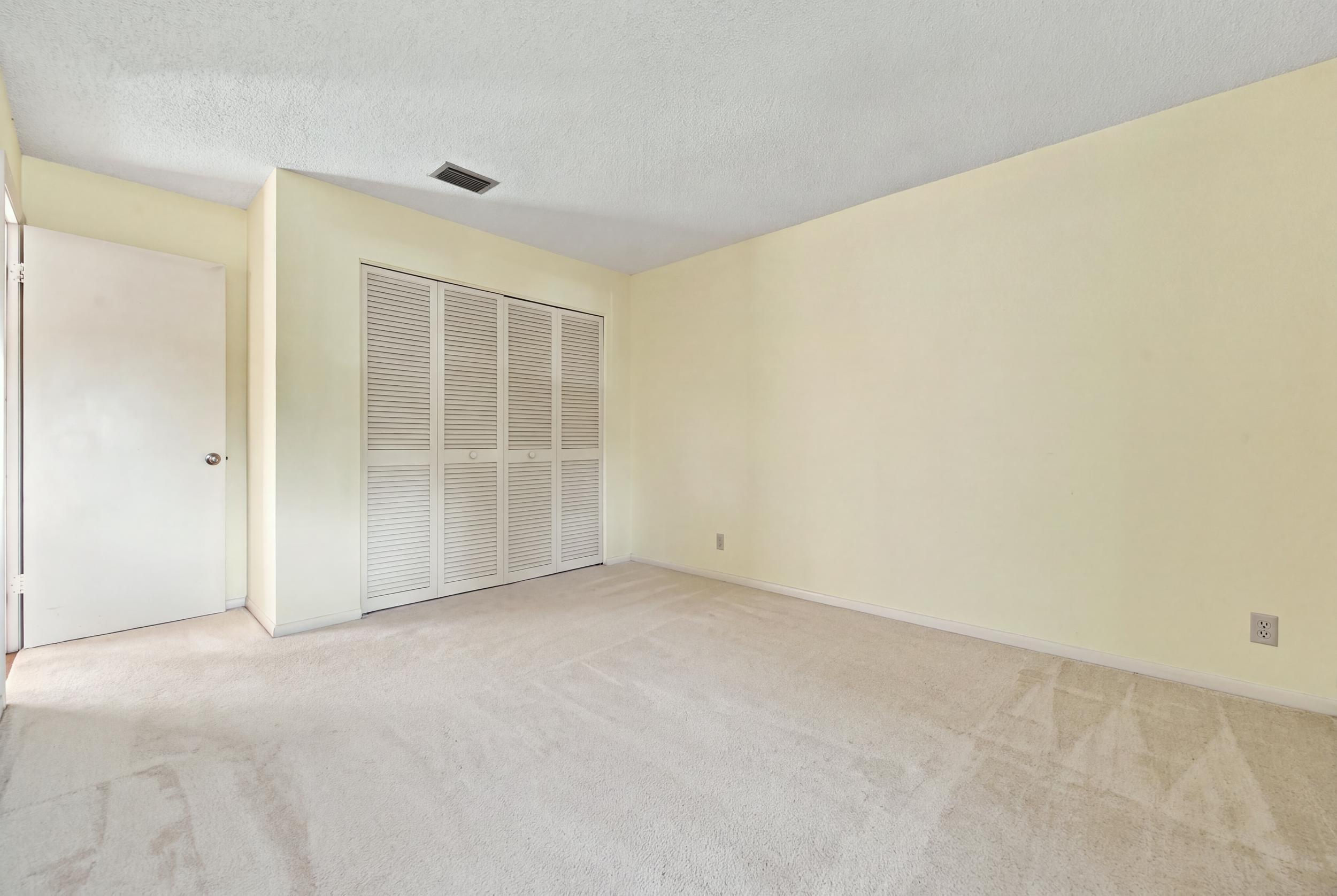 8350 NW 51ST, Lauderhill FL 33351