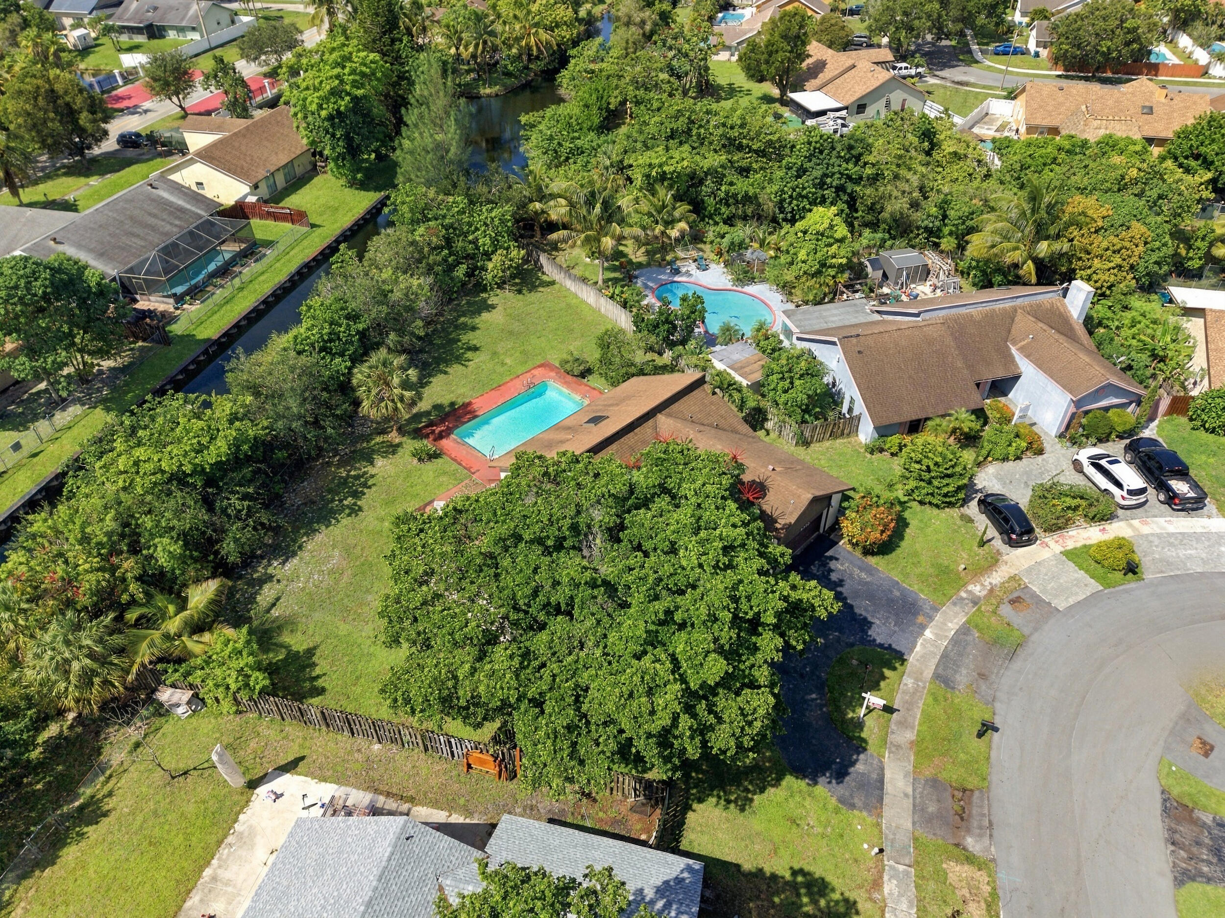 8350 NW 51ST, Lauderhill FL 33351