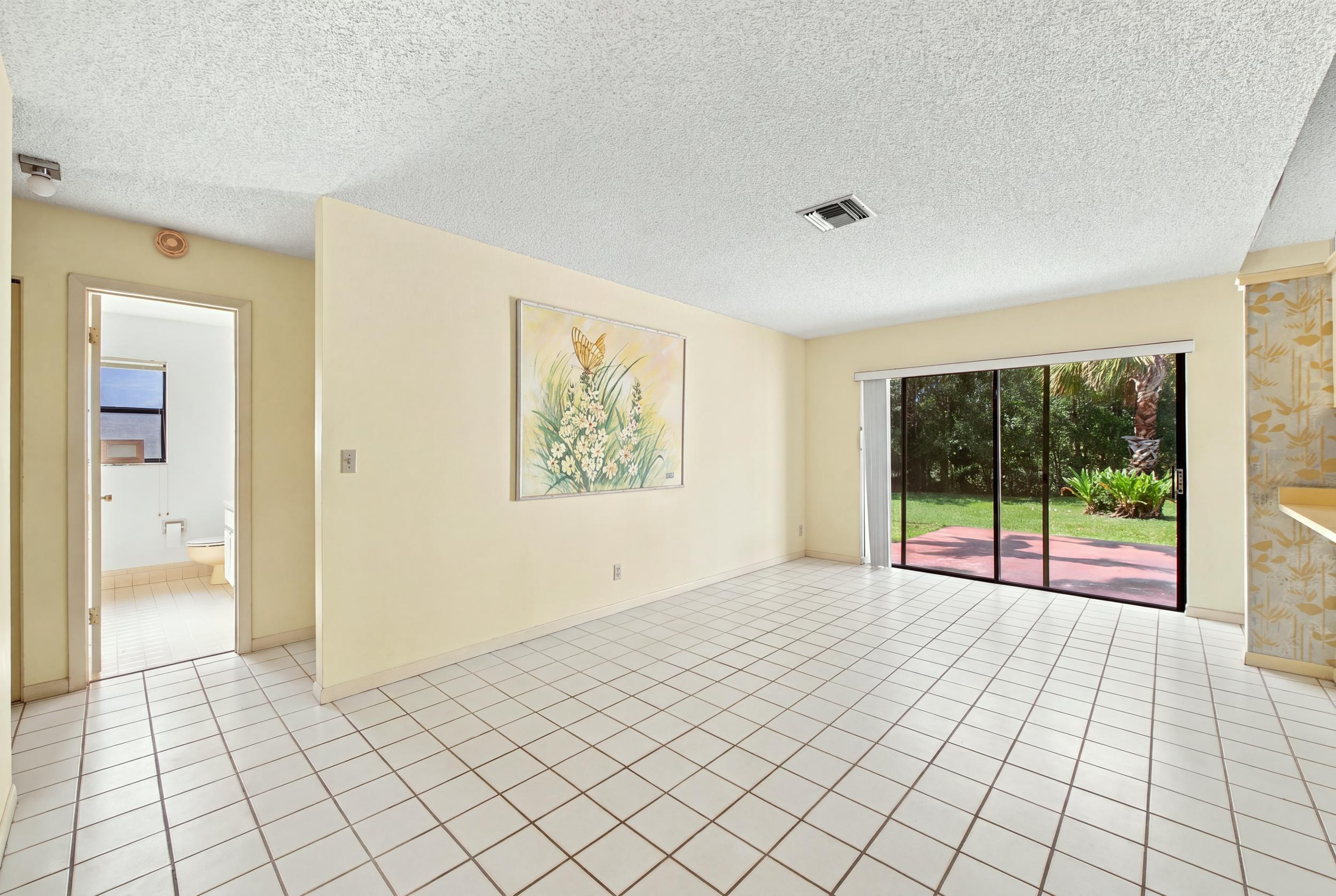8350 NW 51ST, Lauderhill FL 33351