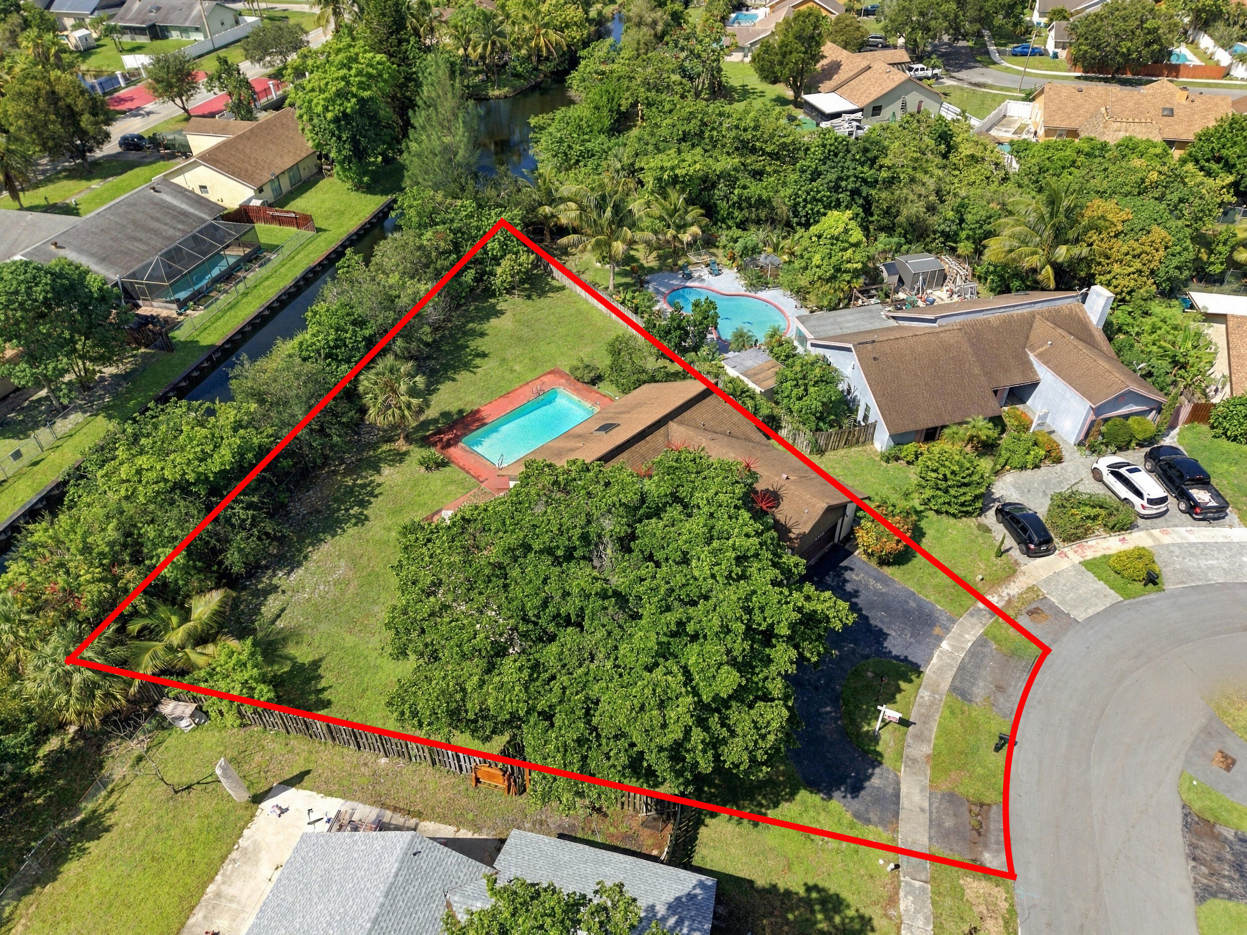 8350 NW 51ST, Lauderhill FL 33351