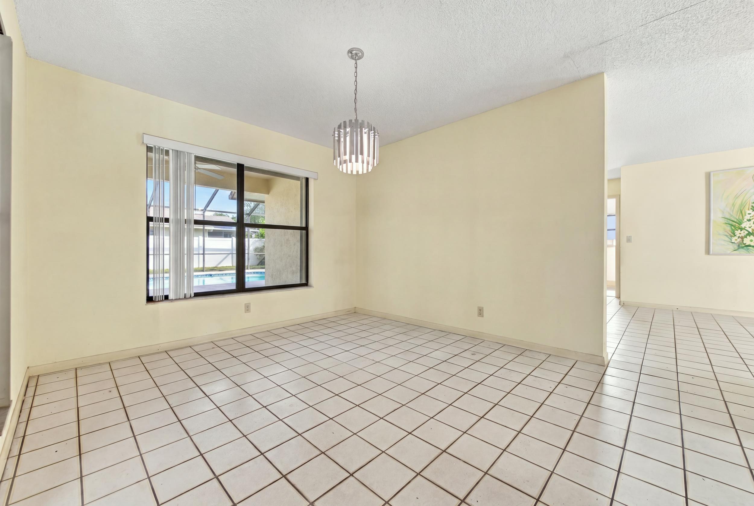 8350 NW 51ST, Lauderhill FL 33351