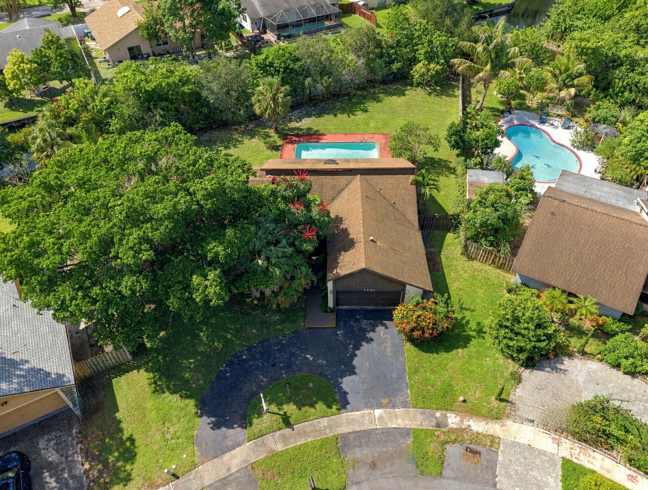 8350 NW 51ST, Lauderhill FL 33351