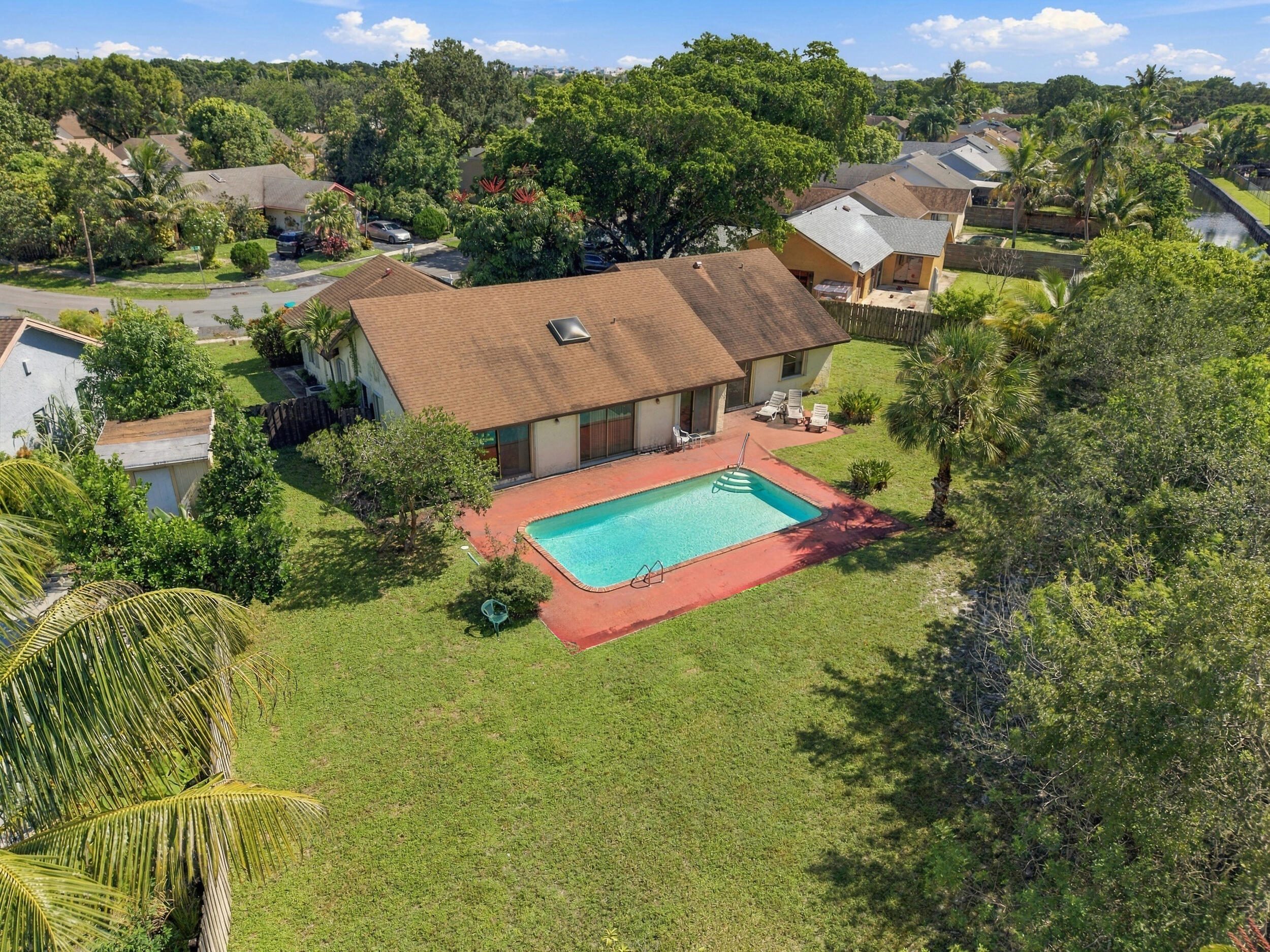 8350 NW 51ST, Lauderhill FL 33351