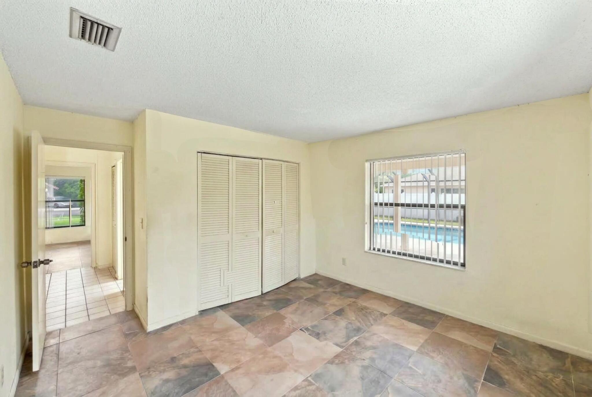 8350 NW 51ST, Lauderhill FL 33351