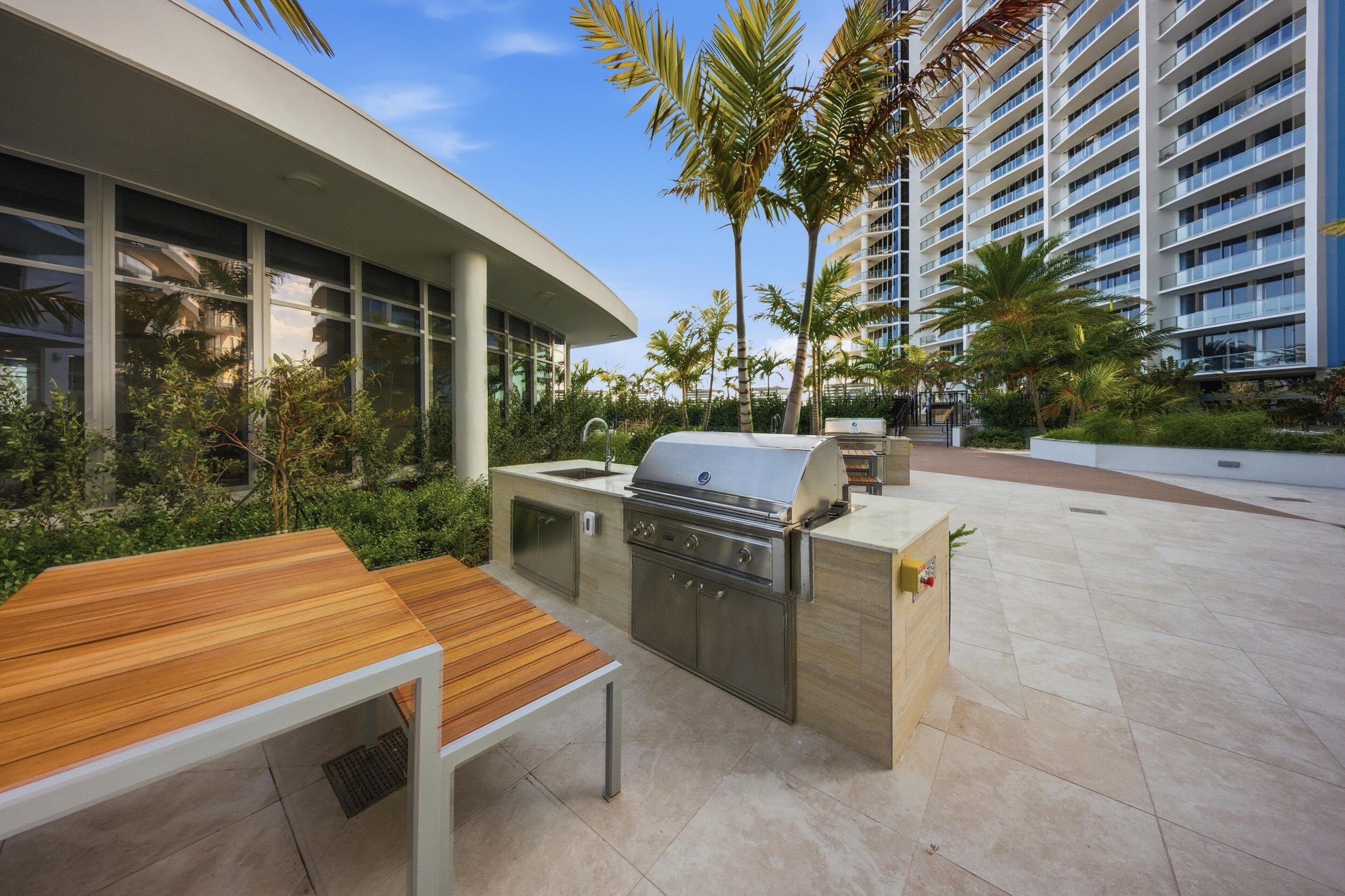 220 Lake Shore #1407, Lake Park FL 33403