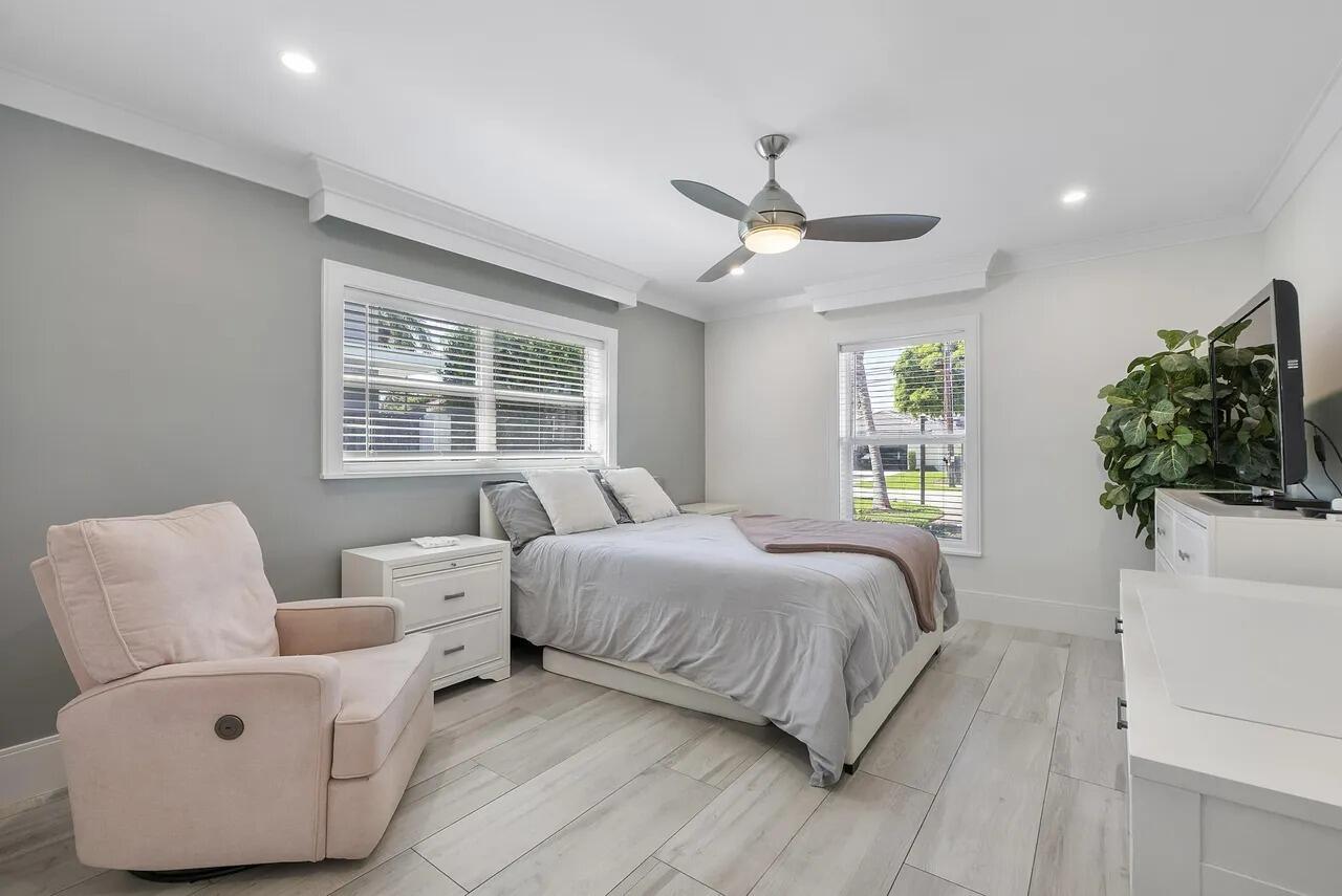 725 NE 36th, Boca Raton FL 33431