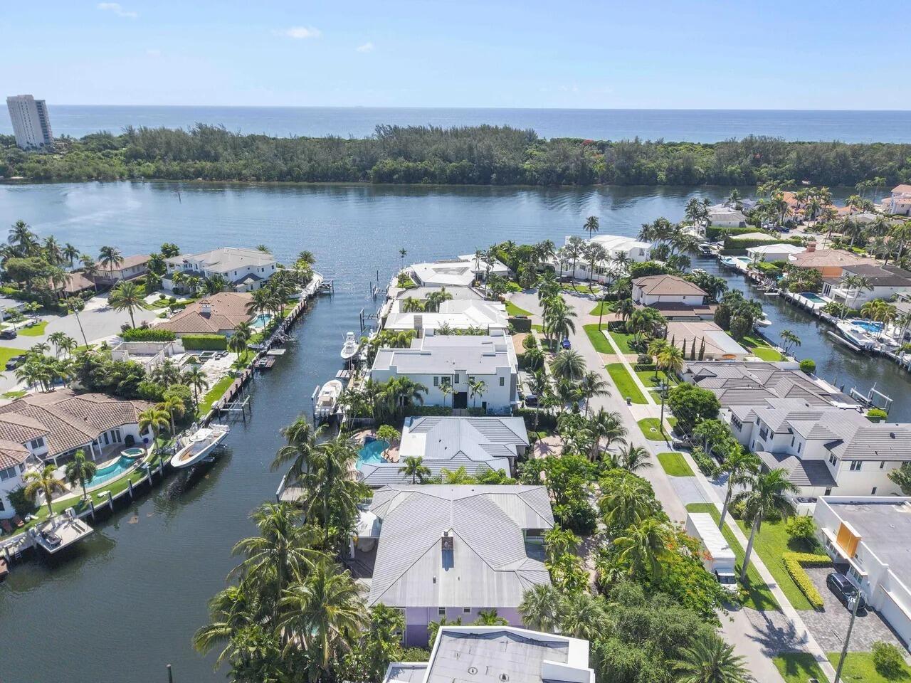 725 NE 36th, Boca Raton FL 33431
