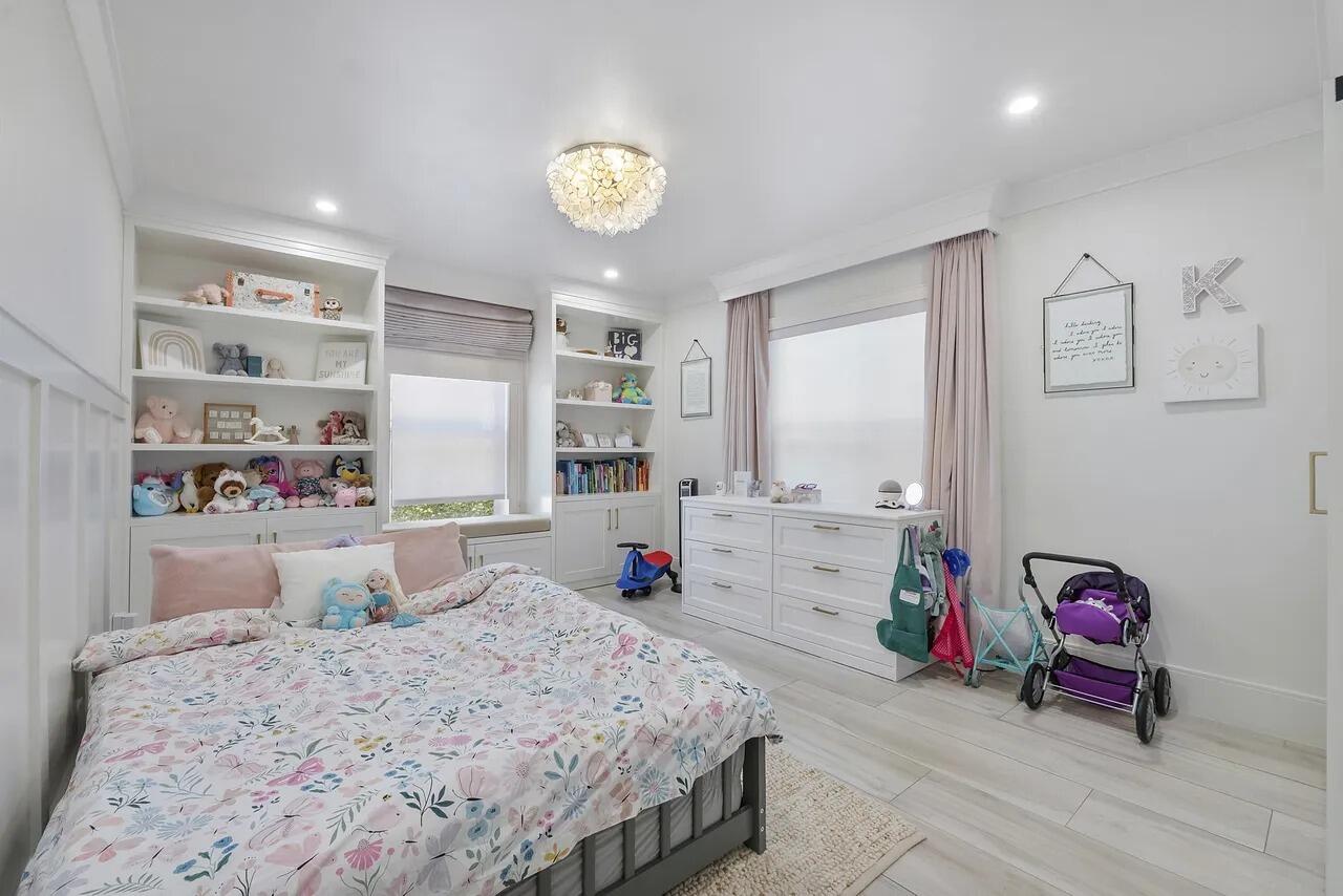 725 NE 36th, Boca Raton FL 33431