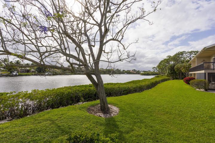 18440 SE Wood Haven #C, Jupiter FL 33469