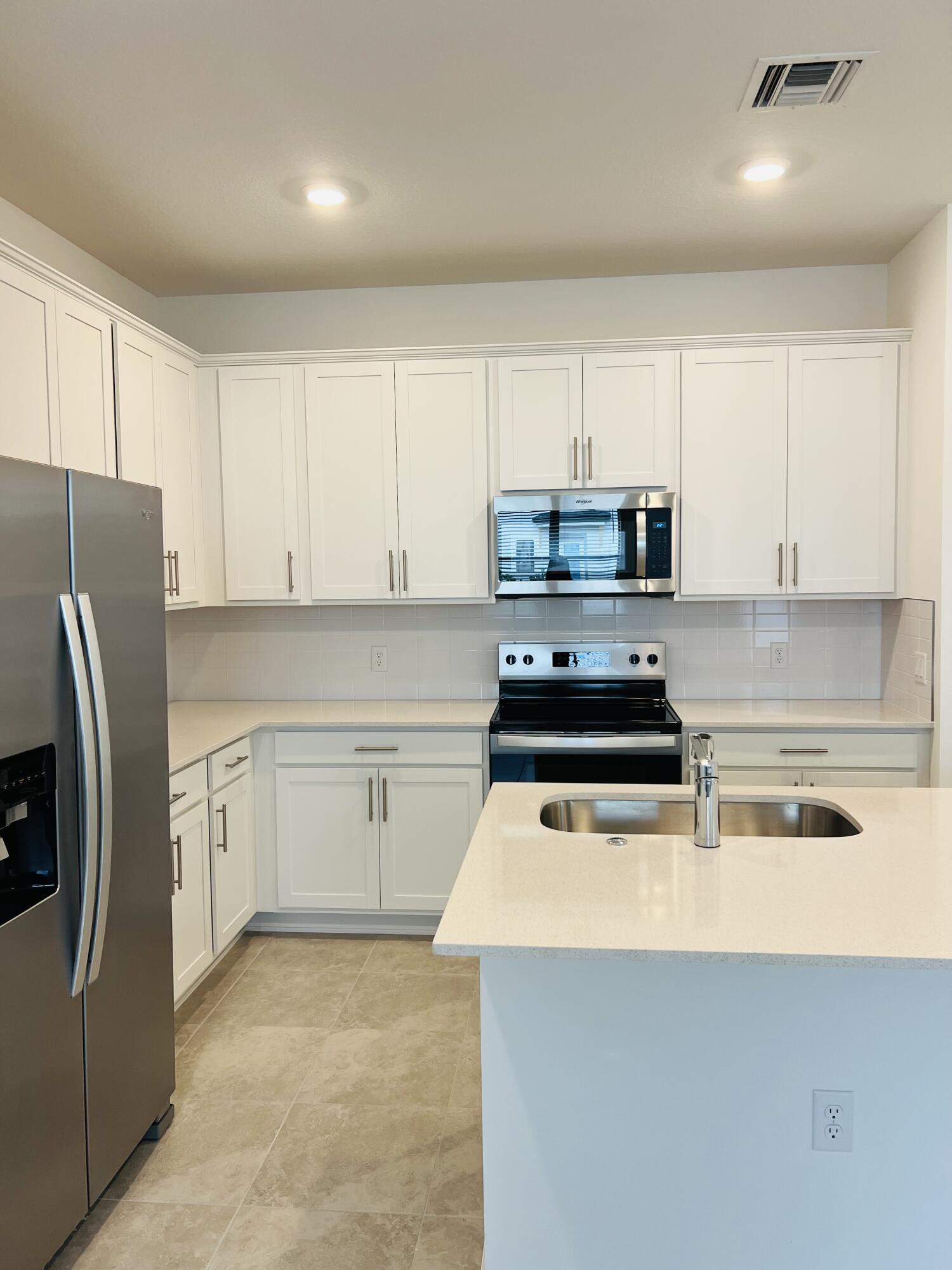 4190 EFENDI, Lantana FL 33462