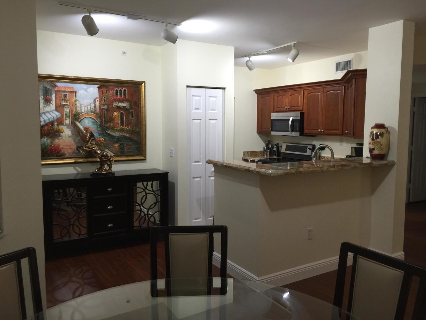 11720 SAINT ANDREWS #208, Wellington FL 33414