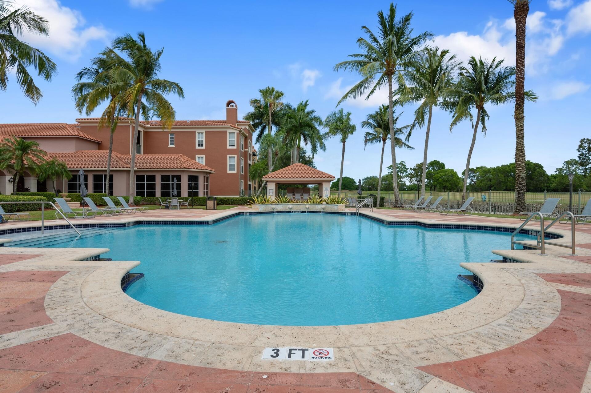 11780 SAINT ANDREWS #201, Wellington FL 33414