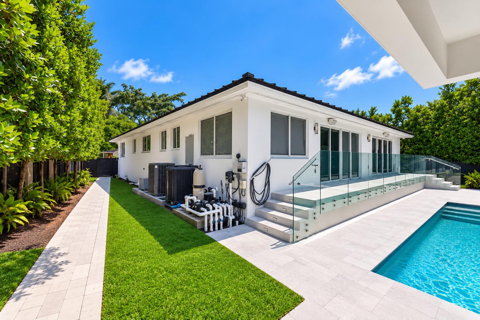 1920 SW 32ND, Miami FL 33145