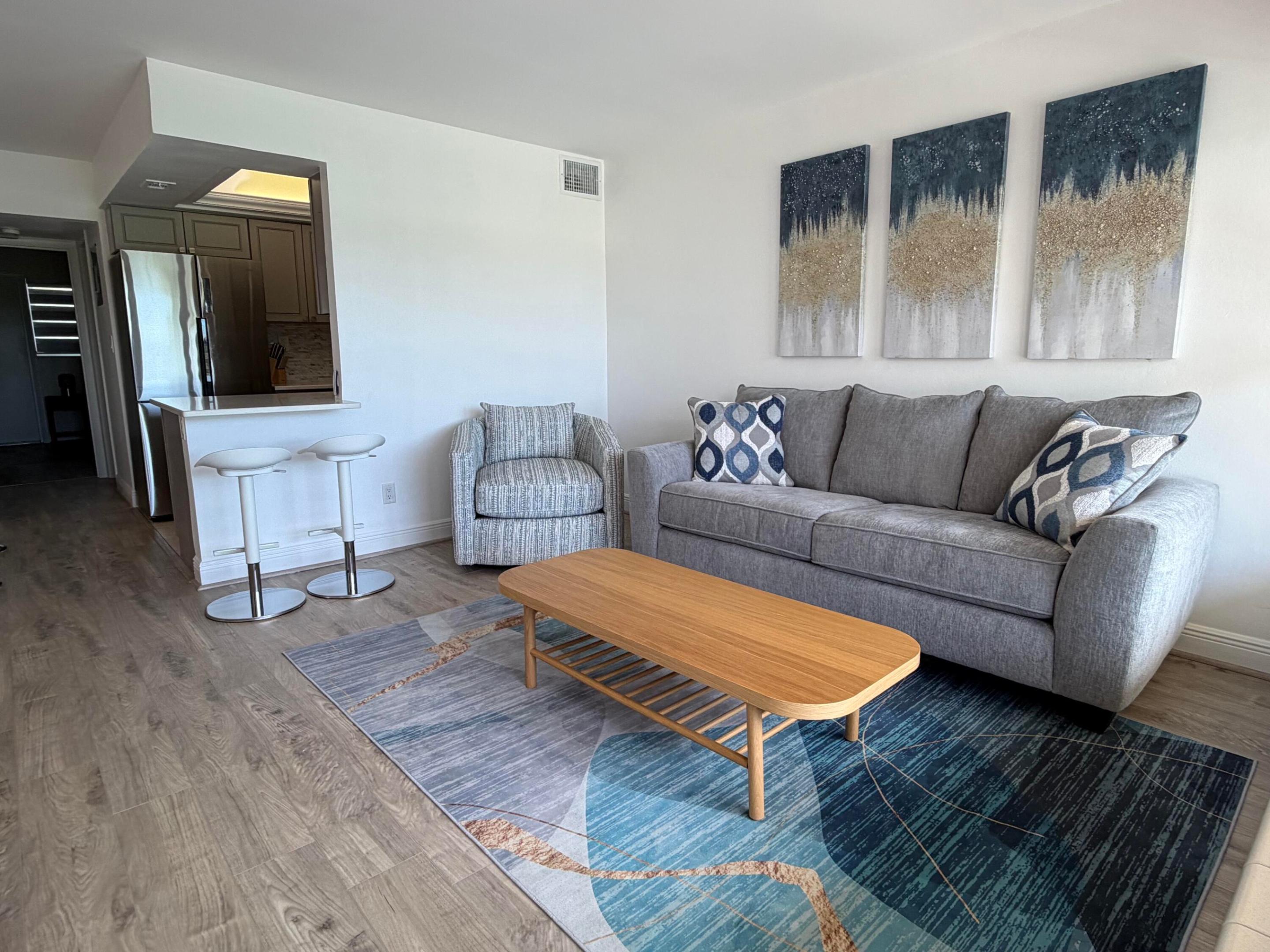 4836 NE 23rd #17, Fort Lauderdale FL 33308