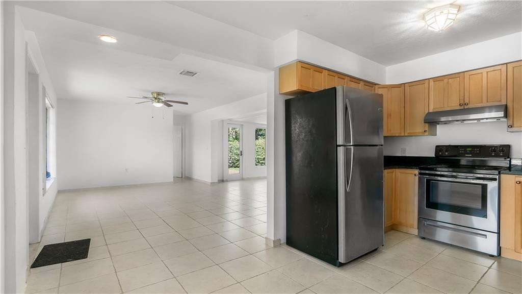 2161 NE 35TH, Lighthouse Point FL 33064