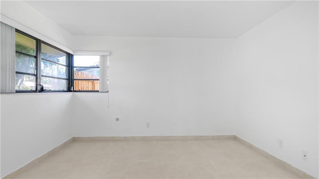 2161 NE 35TH, Lighthouse Point FL 33064