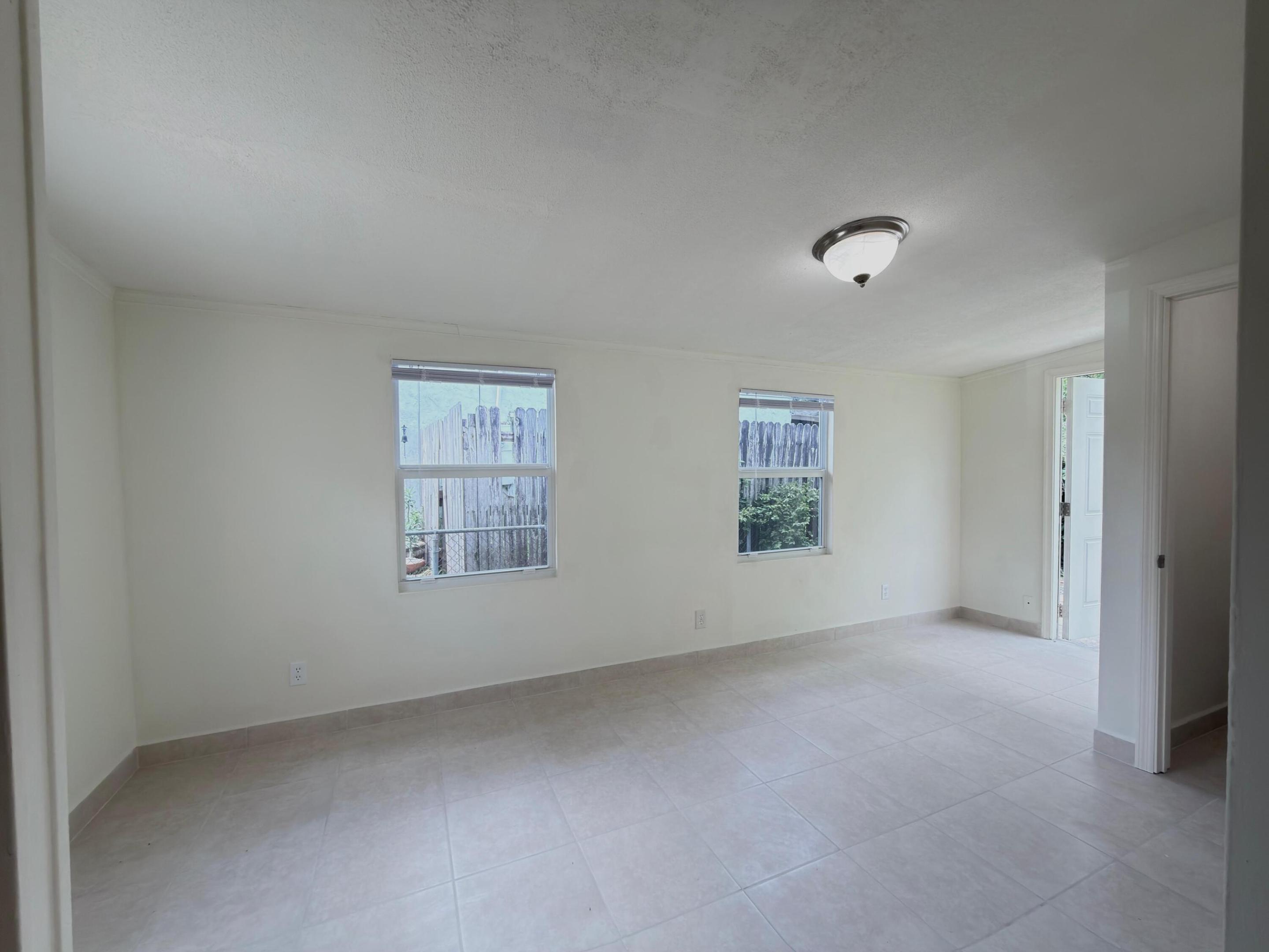 815 BAYBERRY, Lake Park FL 33403