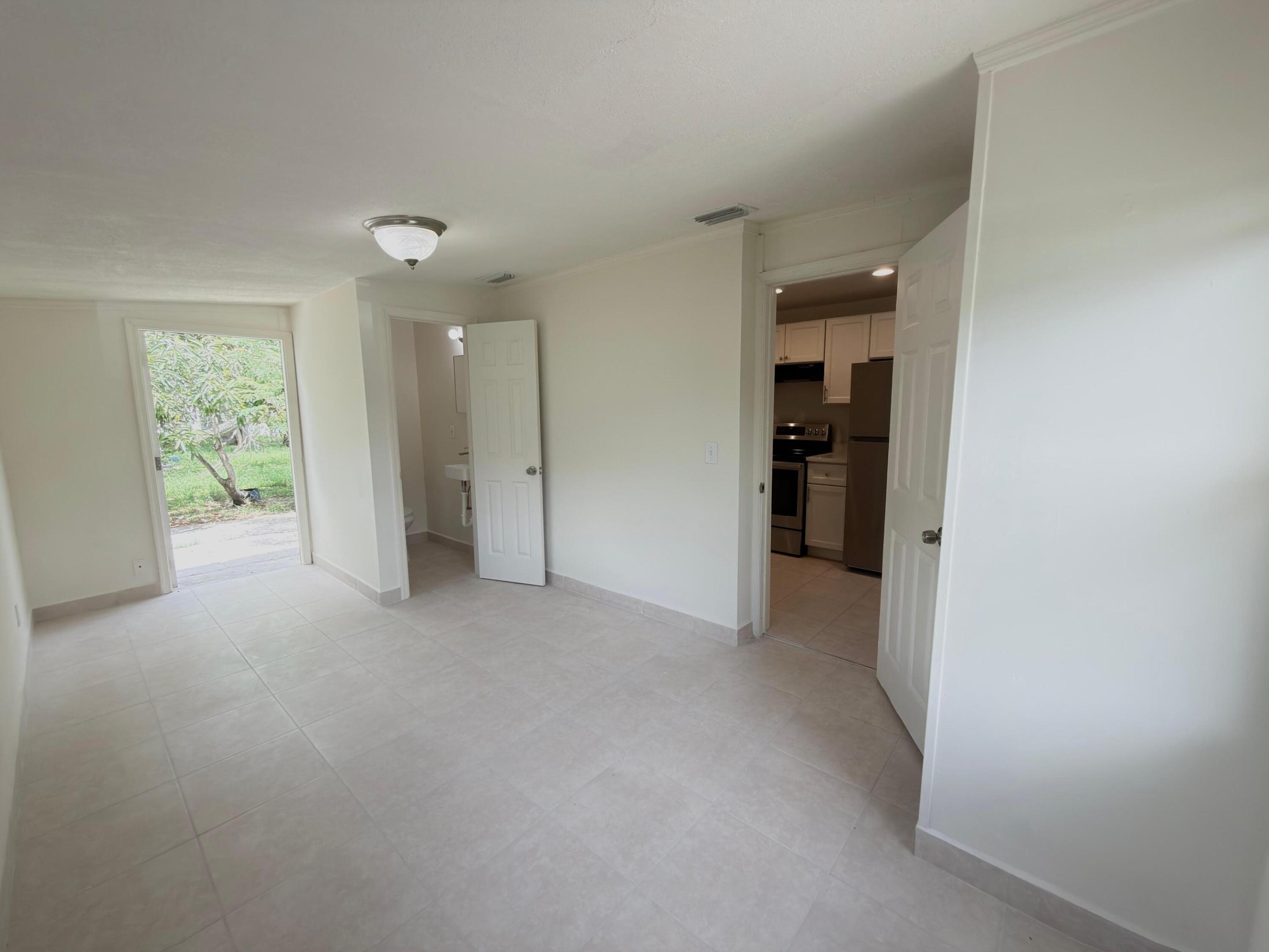 815 BAYBERRY, Lake Park FL 33403