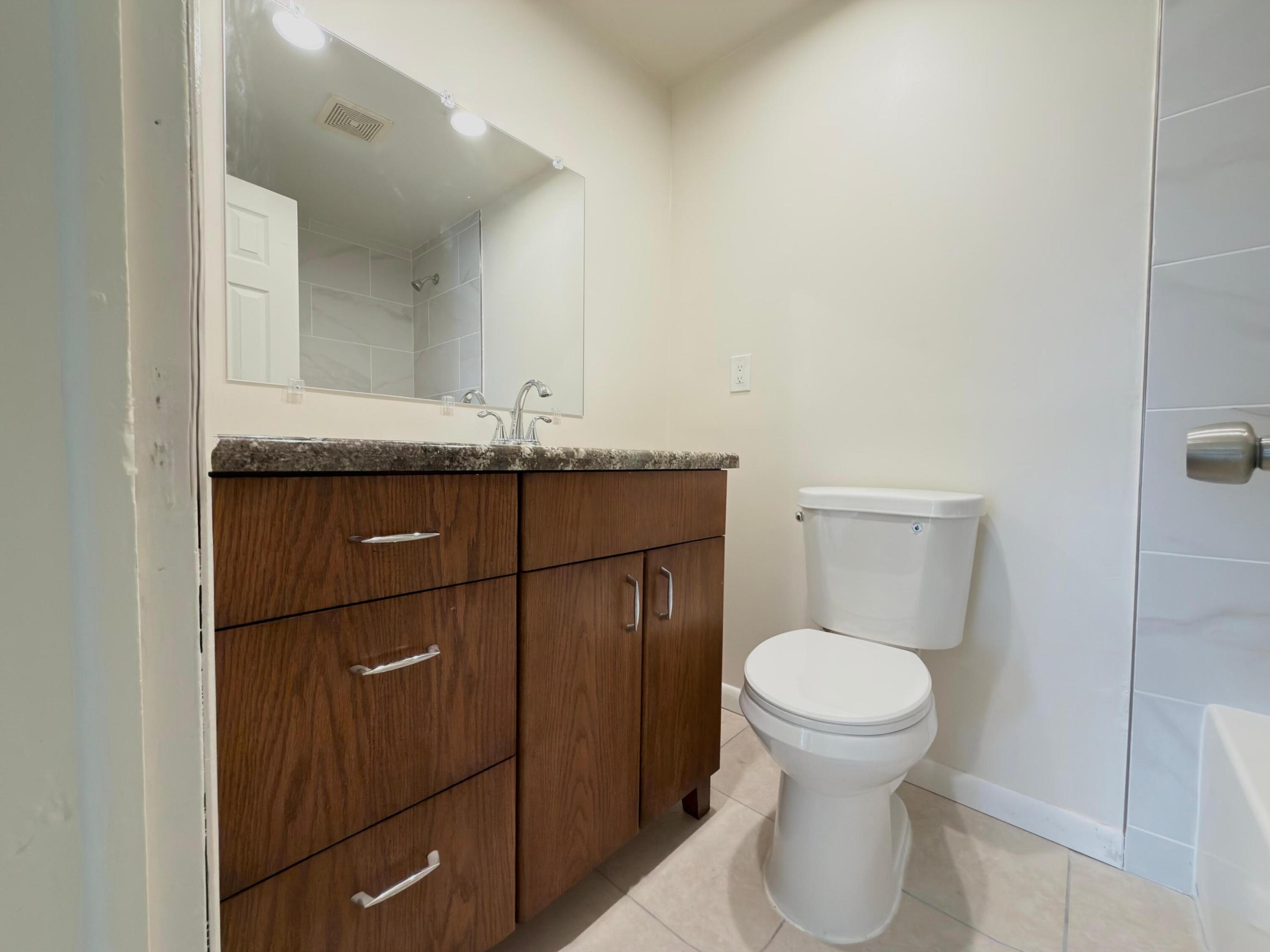 815 BAYBERRY, Lake Park FL 33403