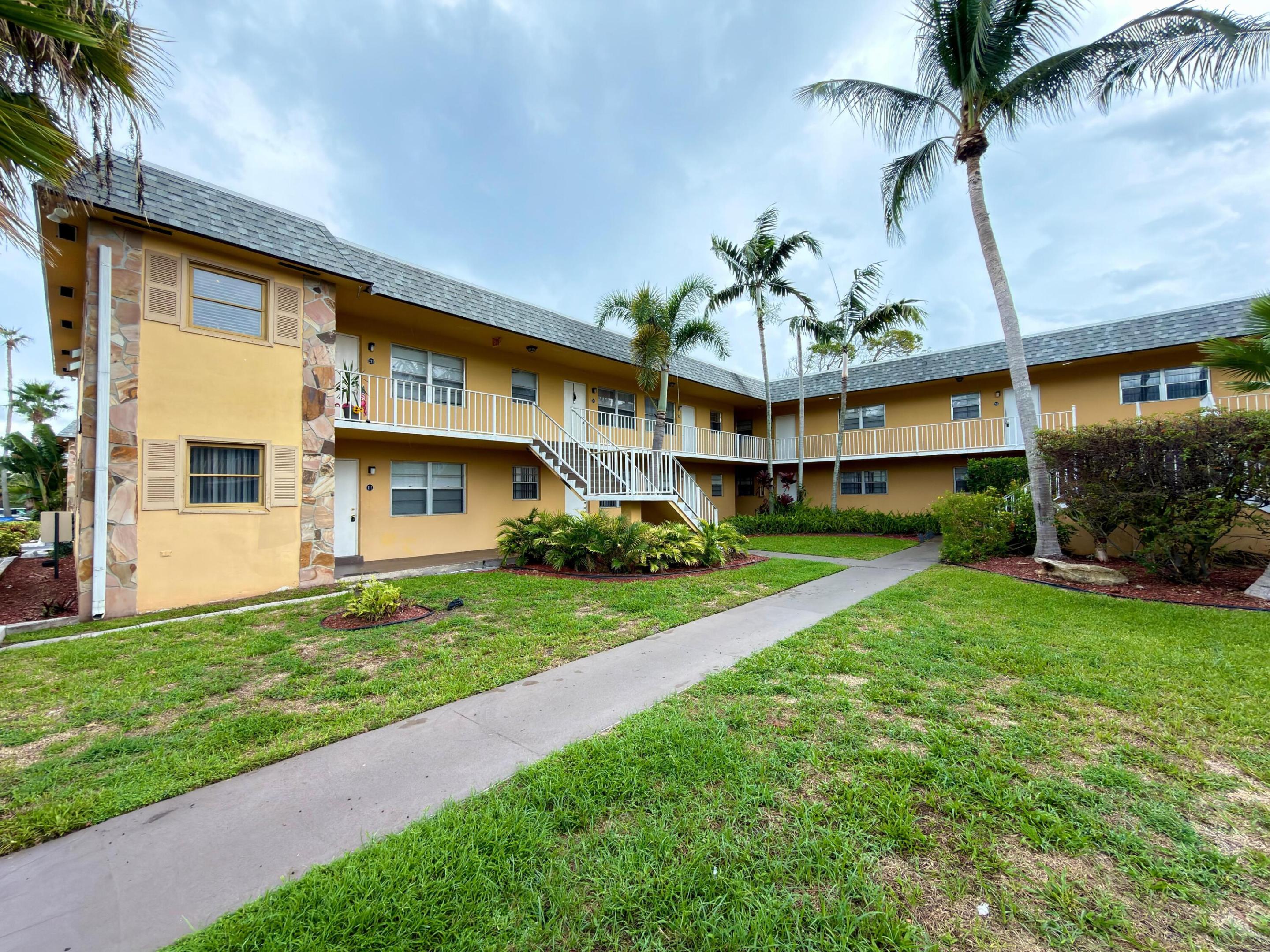 200 Croton #209, Lantana FL 33462