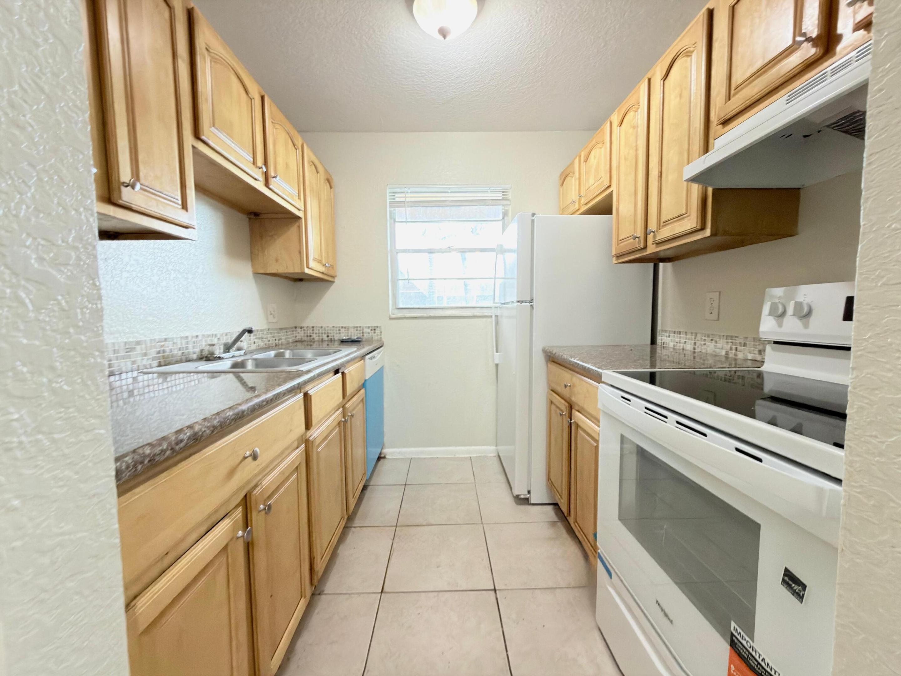 200 Croton #209, Lantana FL 33462