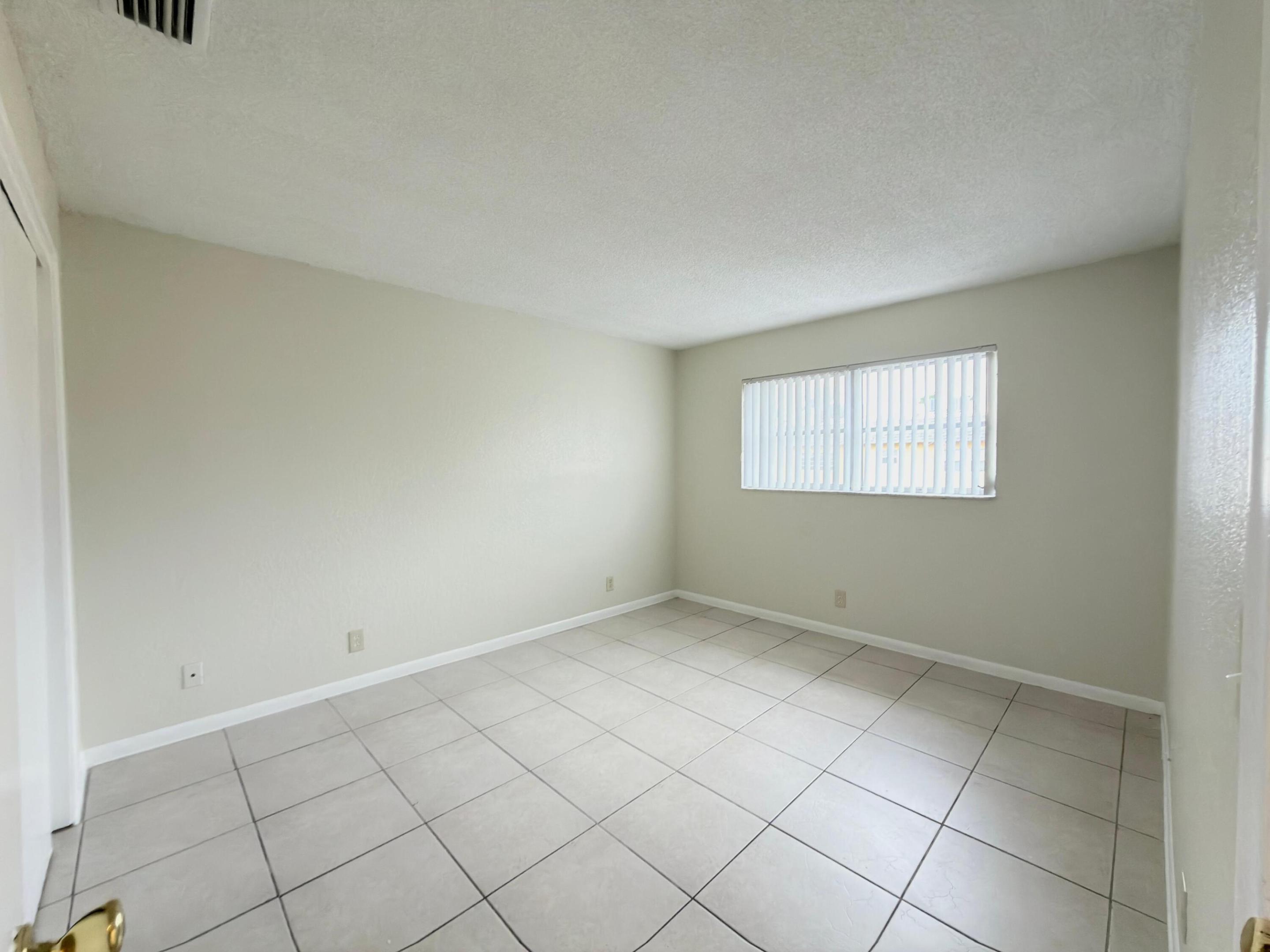 200 Croton #209, Lantana FL 33462