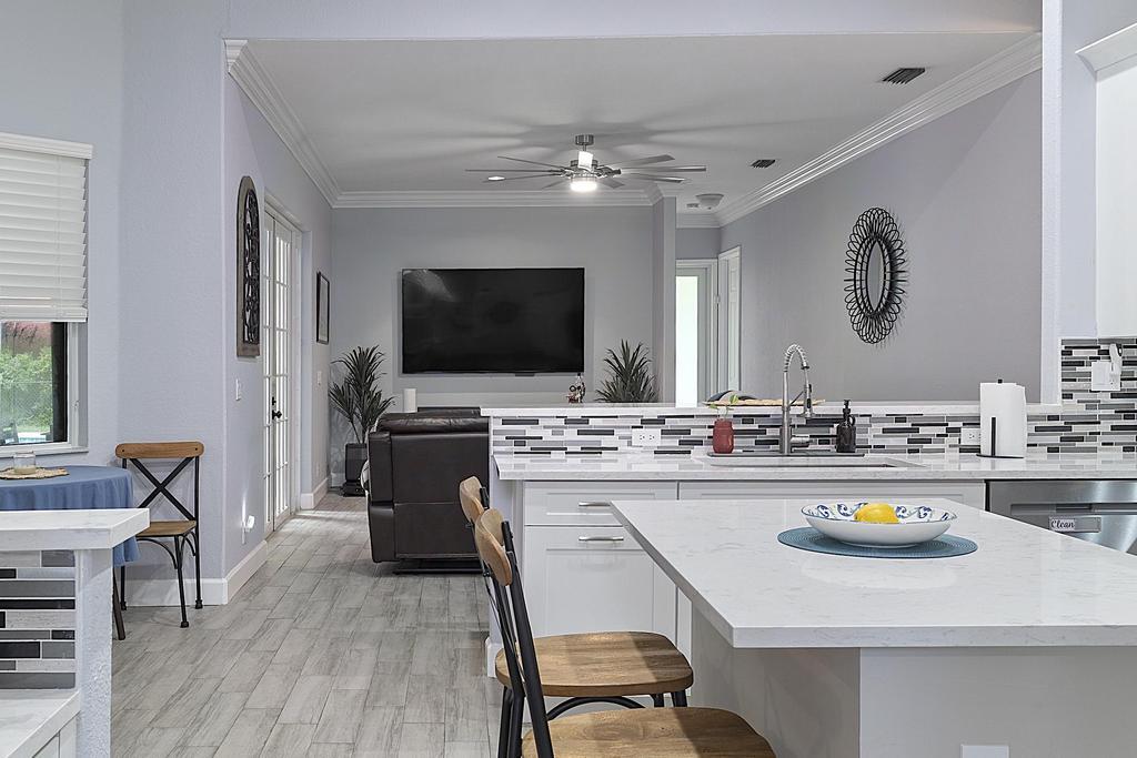 5734 NW 50th, Coral Springs FL 33067