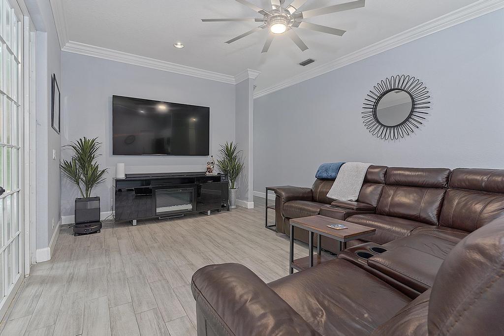 5734 NW 50th, Coral Springs FL 33067
